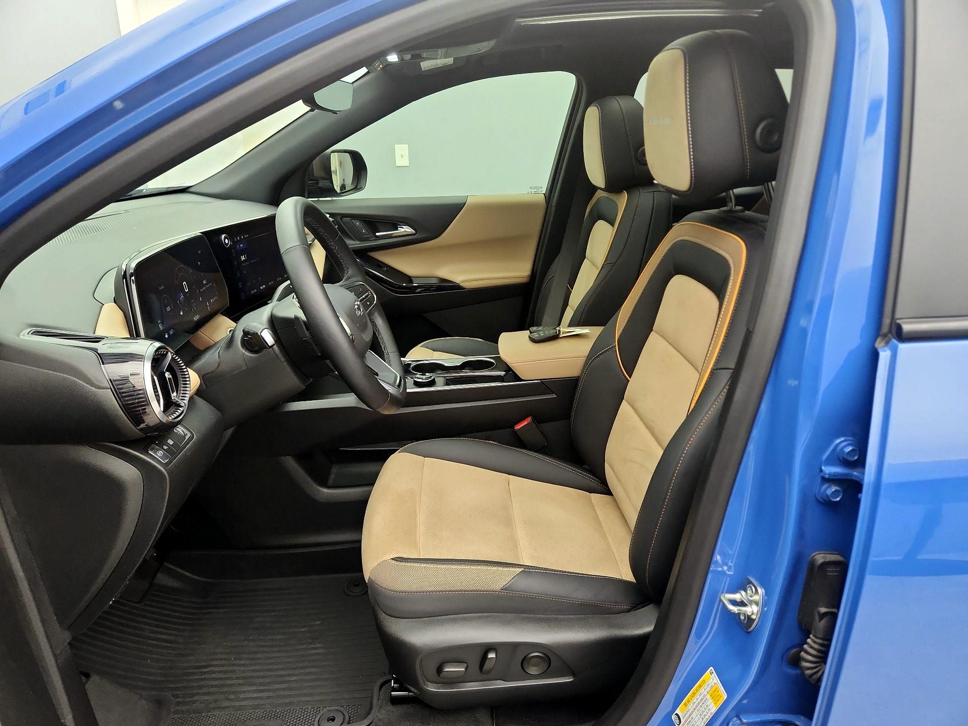 Thumbnail: 2025 Chevrolet Equinox - 11