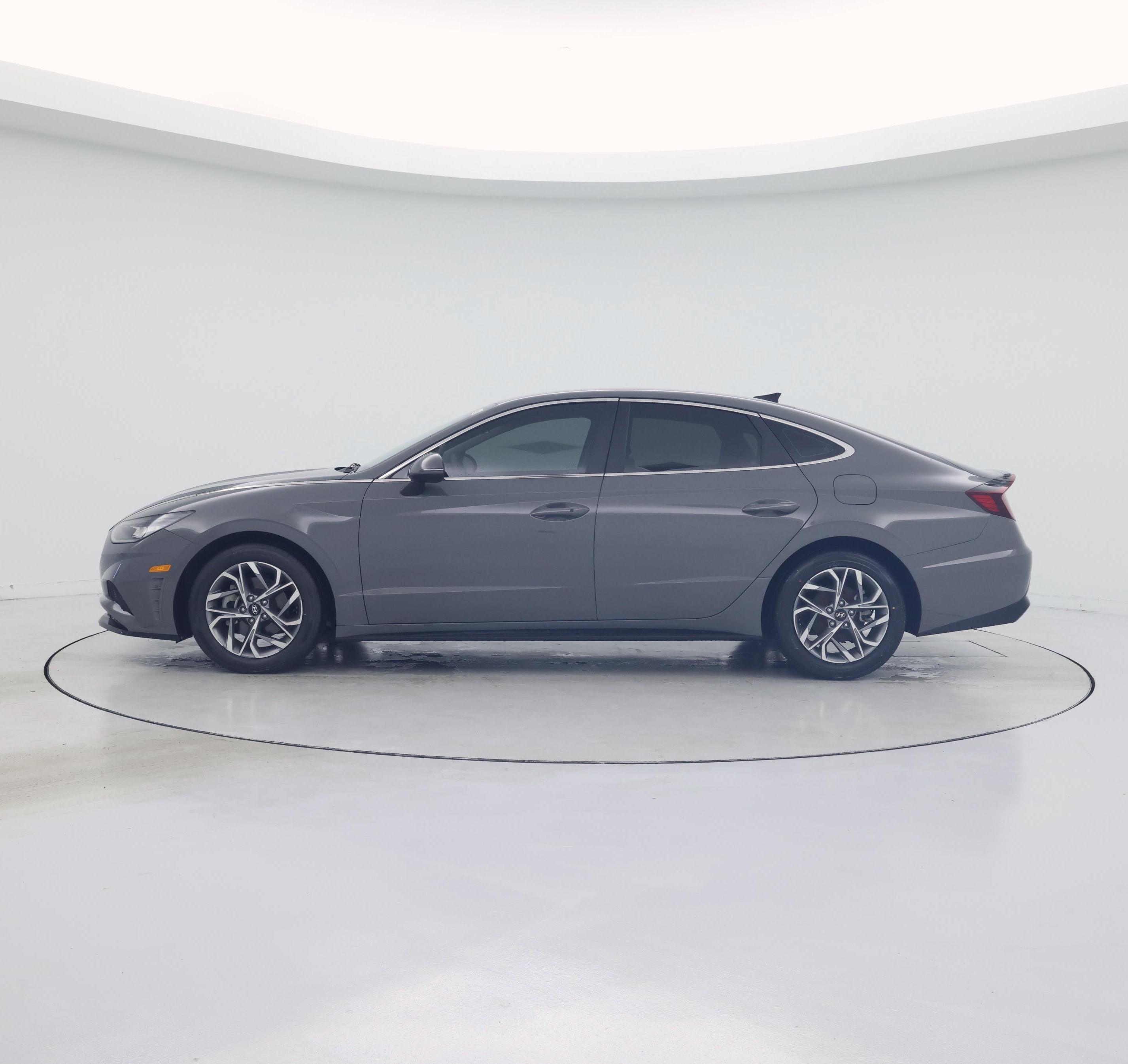 Thumbnail: 2023 Hyundai Sonata - 3