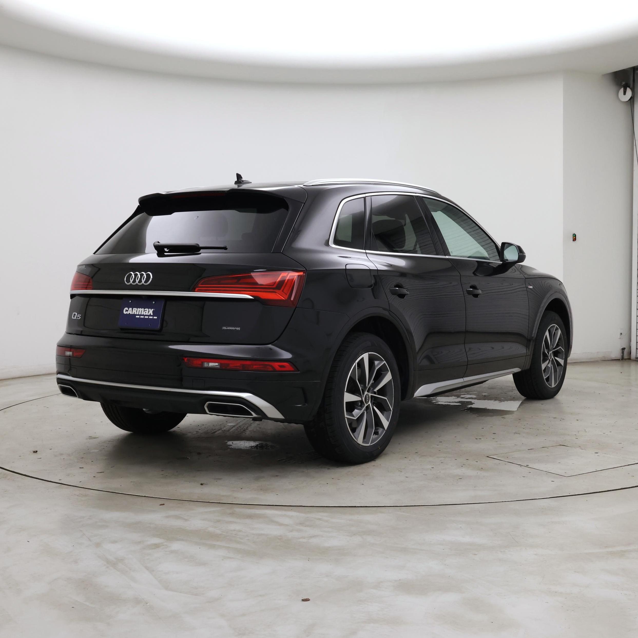 Thumbnail: 2023 Audi Q5 - 8