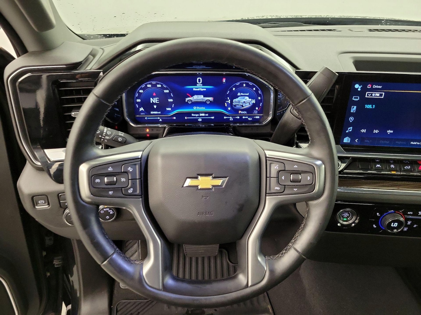 2023 Chevrolet Silverado 1500 LT - Photo 11