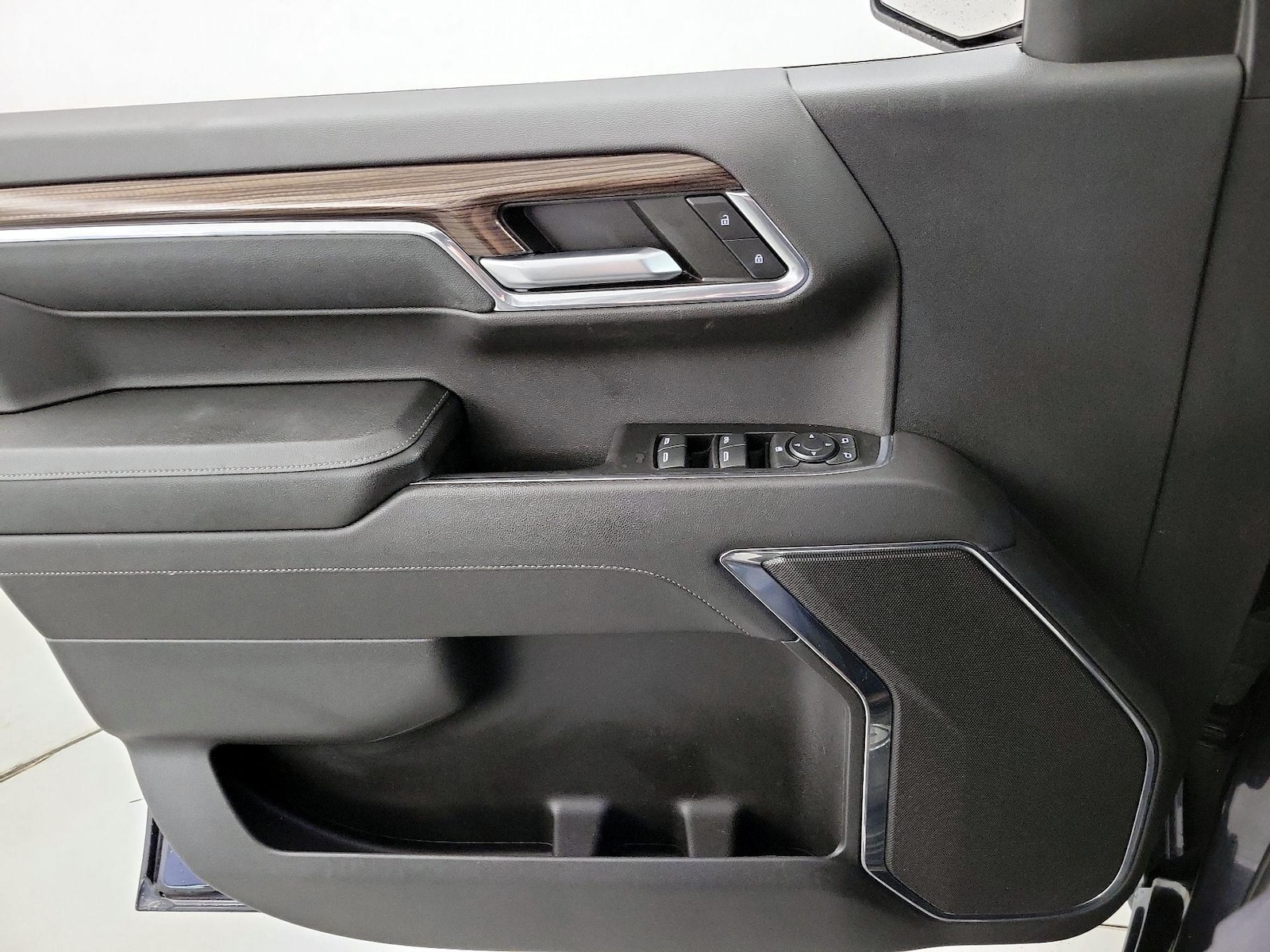 2023 Chevrolet Silverado 1500 LT - Photo 13