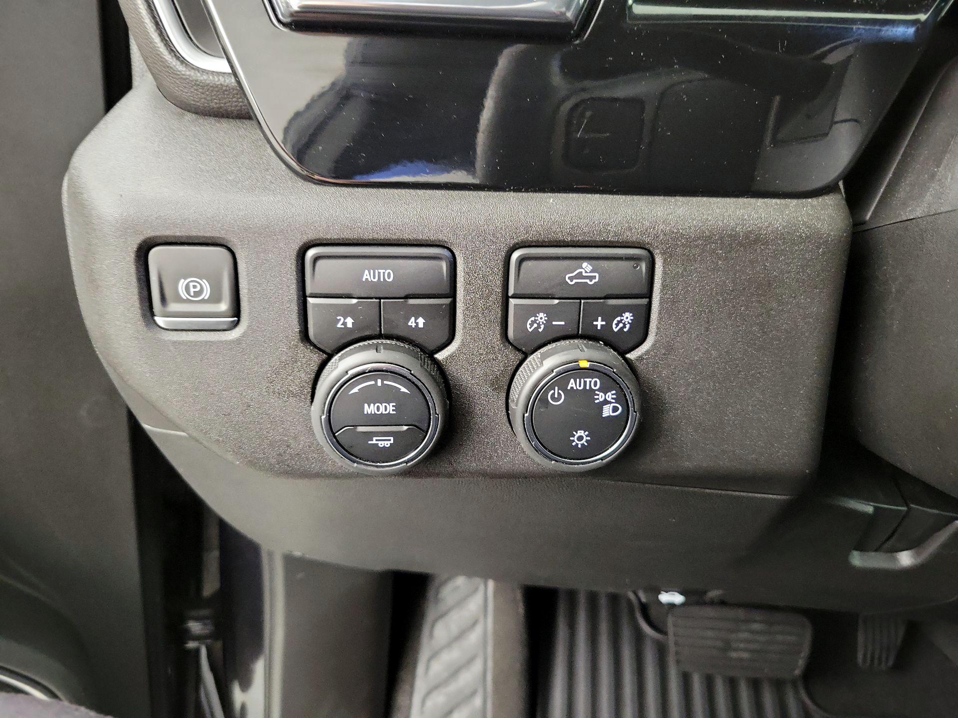 Thumbnail: 2023 Chevrolet Silverado 1500 - 13