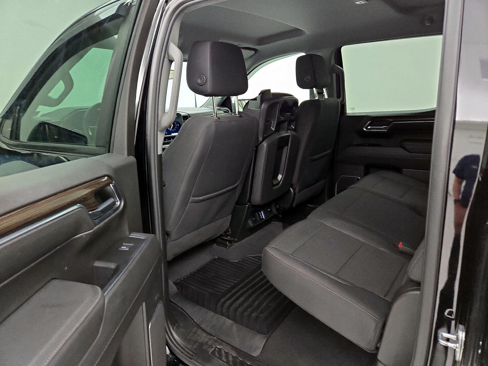 Thumbnail: 2023 Chevrolet Silverado 1500 - 19