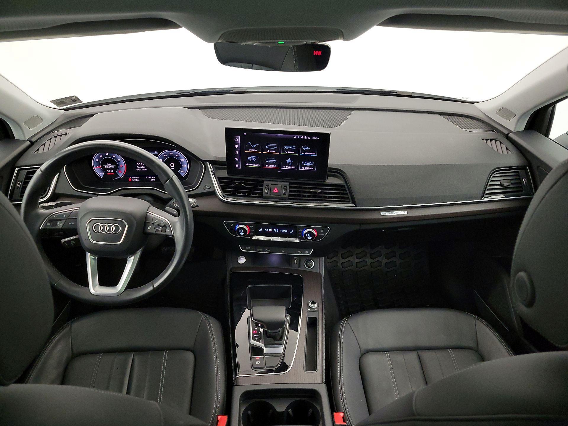 Thumbnail: 2023 Audi Q5 - 9
