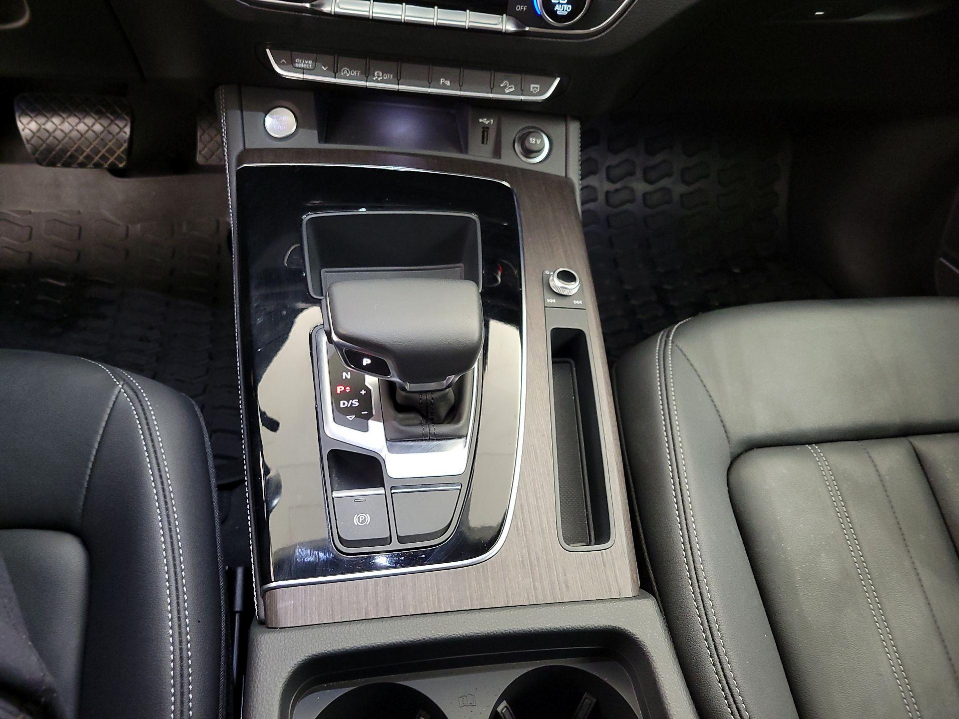 Thumbnail: 2023 Audi Q5 - 18