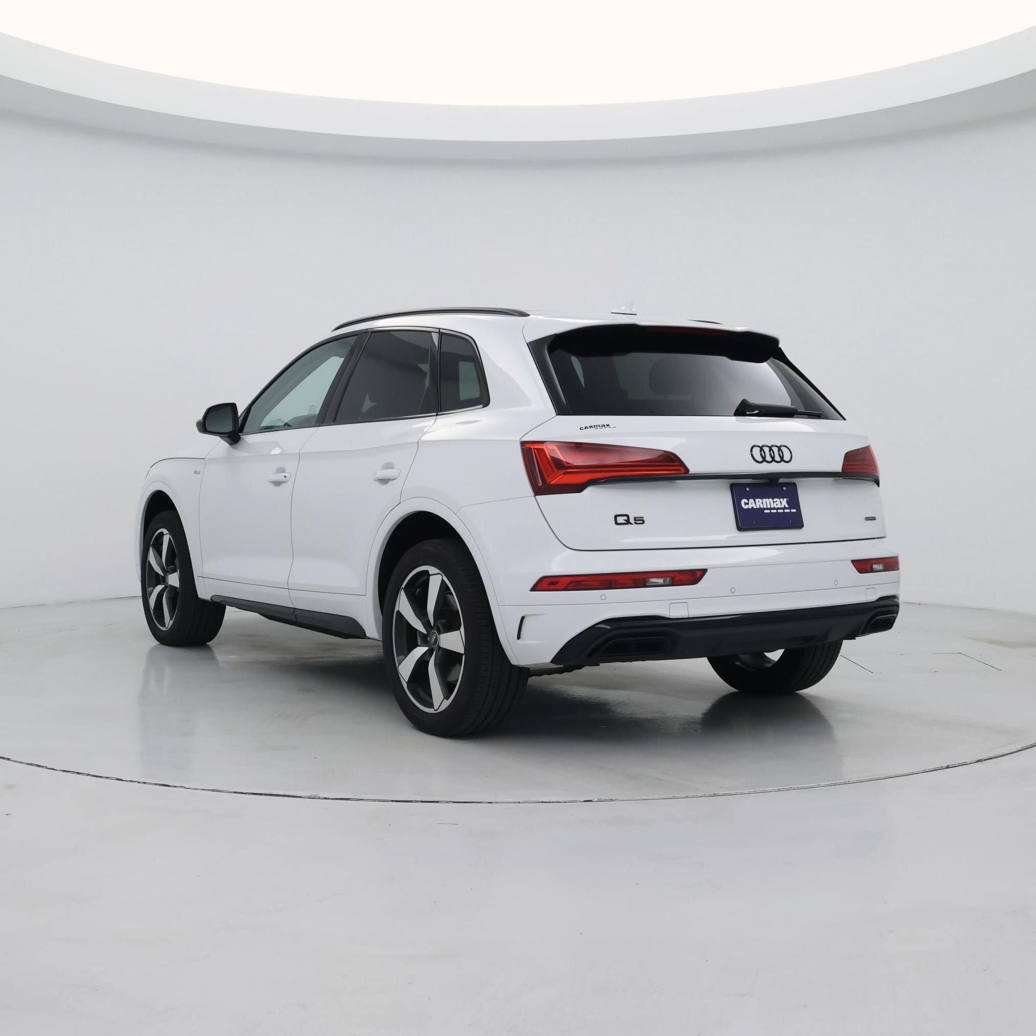 Thumbnail: 2023 Audi Q5 - 2