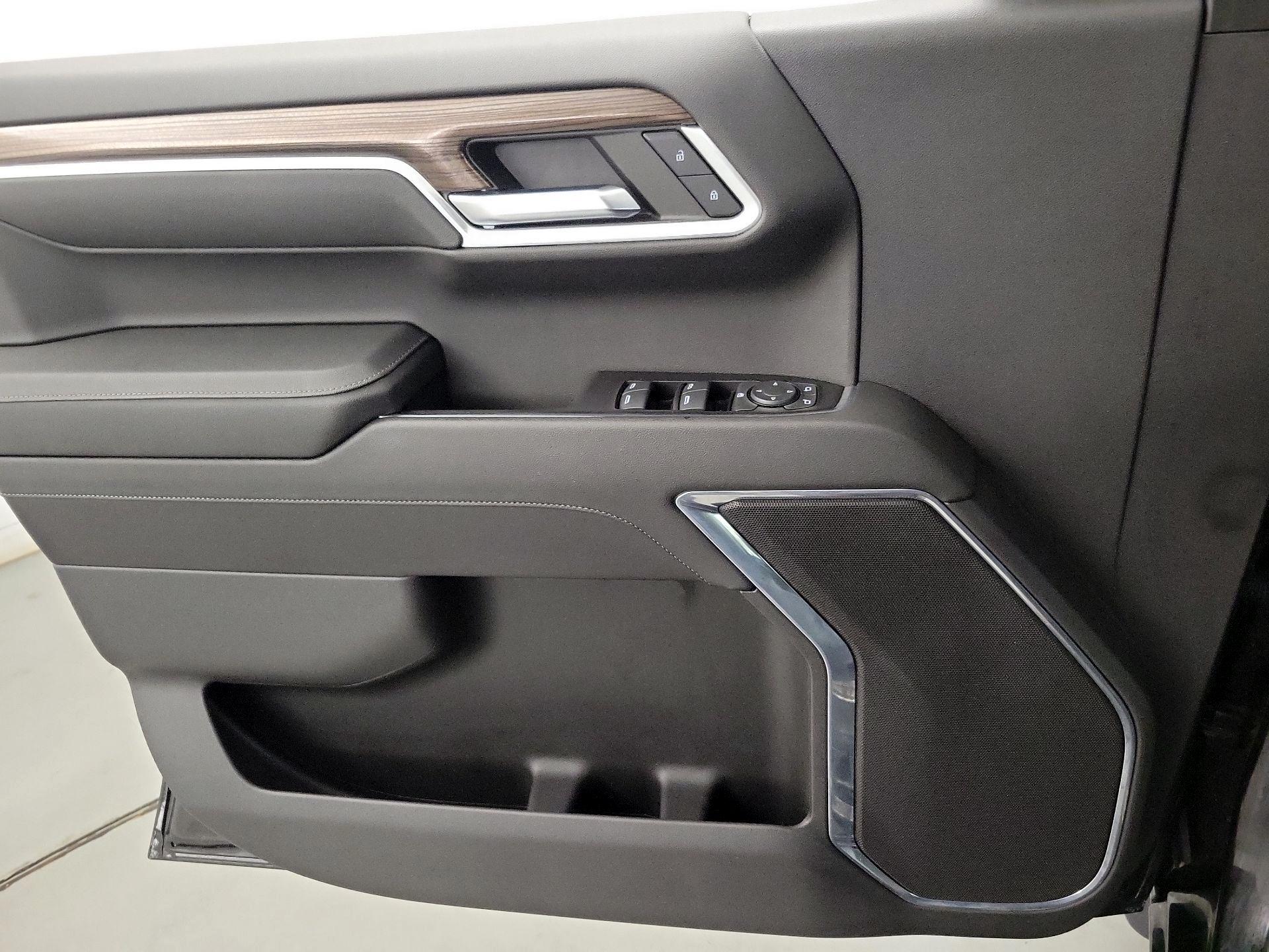 Thumbnail: 2023 Chevrolet Silverado 1500 - 12