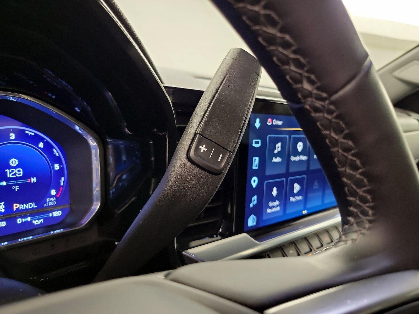 2023 Chevrolet Silverado 1500 LT - Photo 18