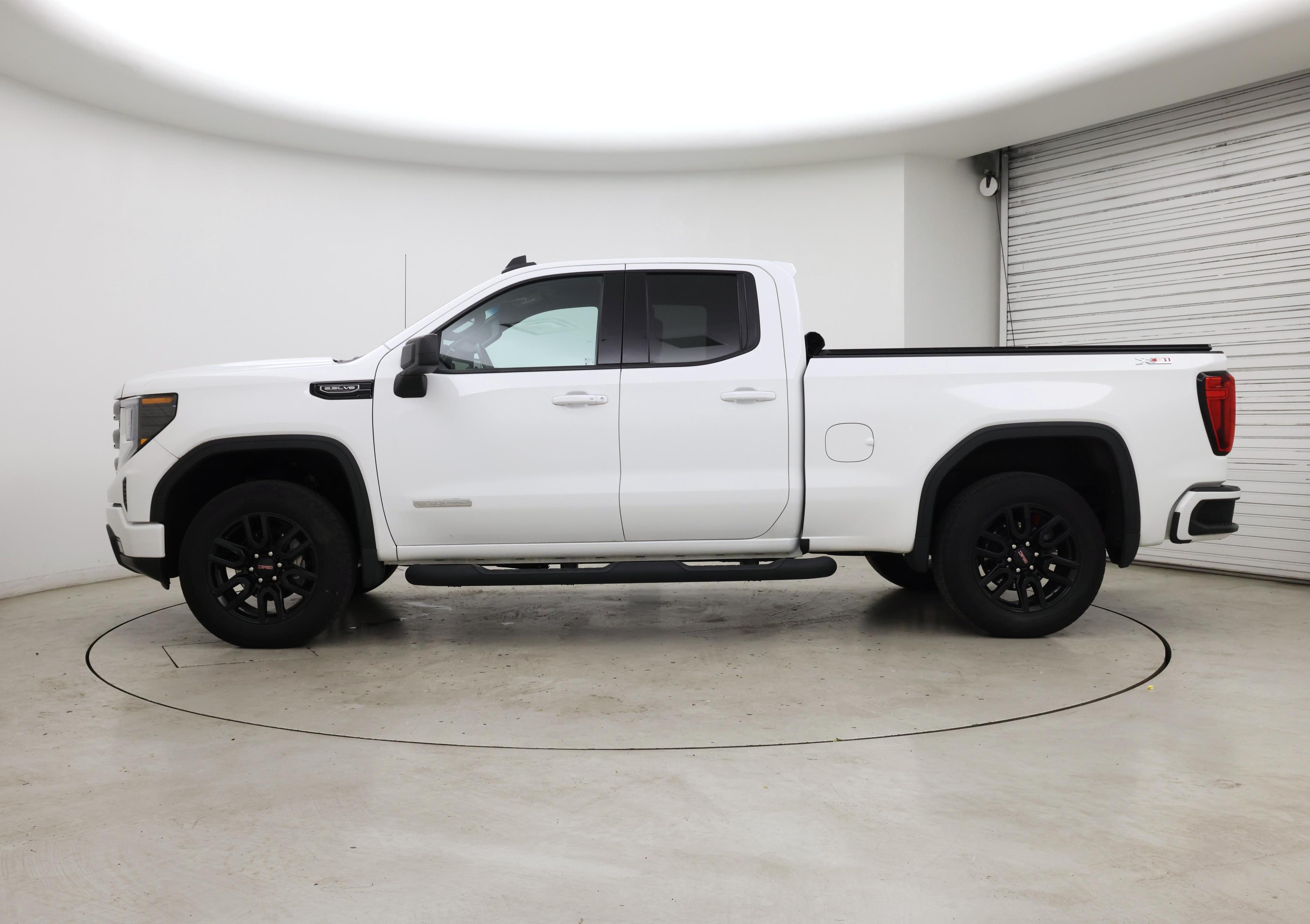 Thumbnail: 2023 GMC Sierra 1500 - 3