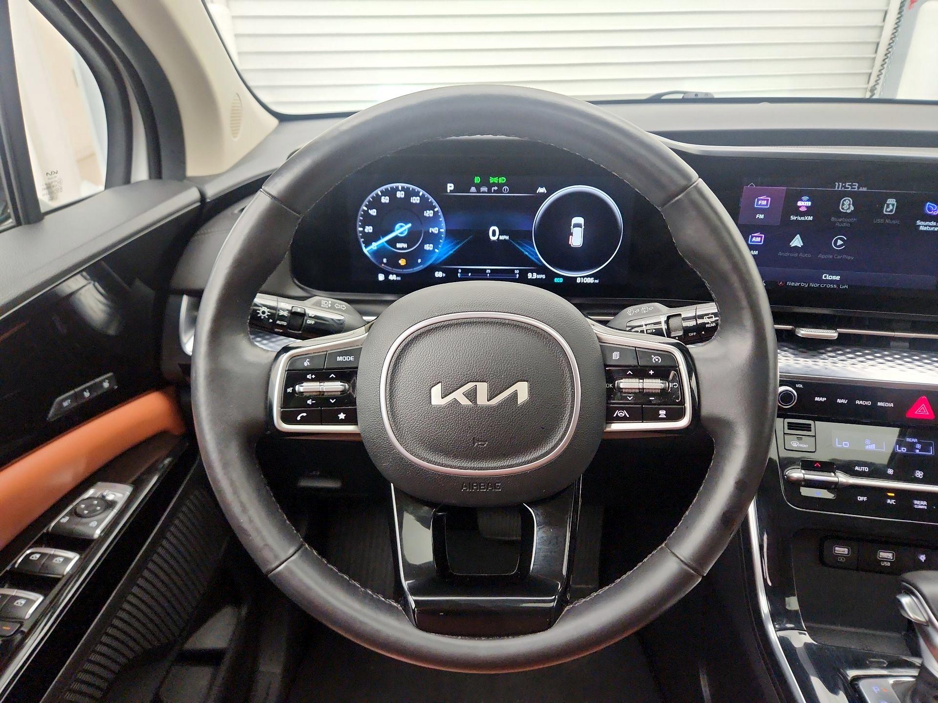 Thumbnail: 2023 Kia Carnival - 10