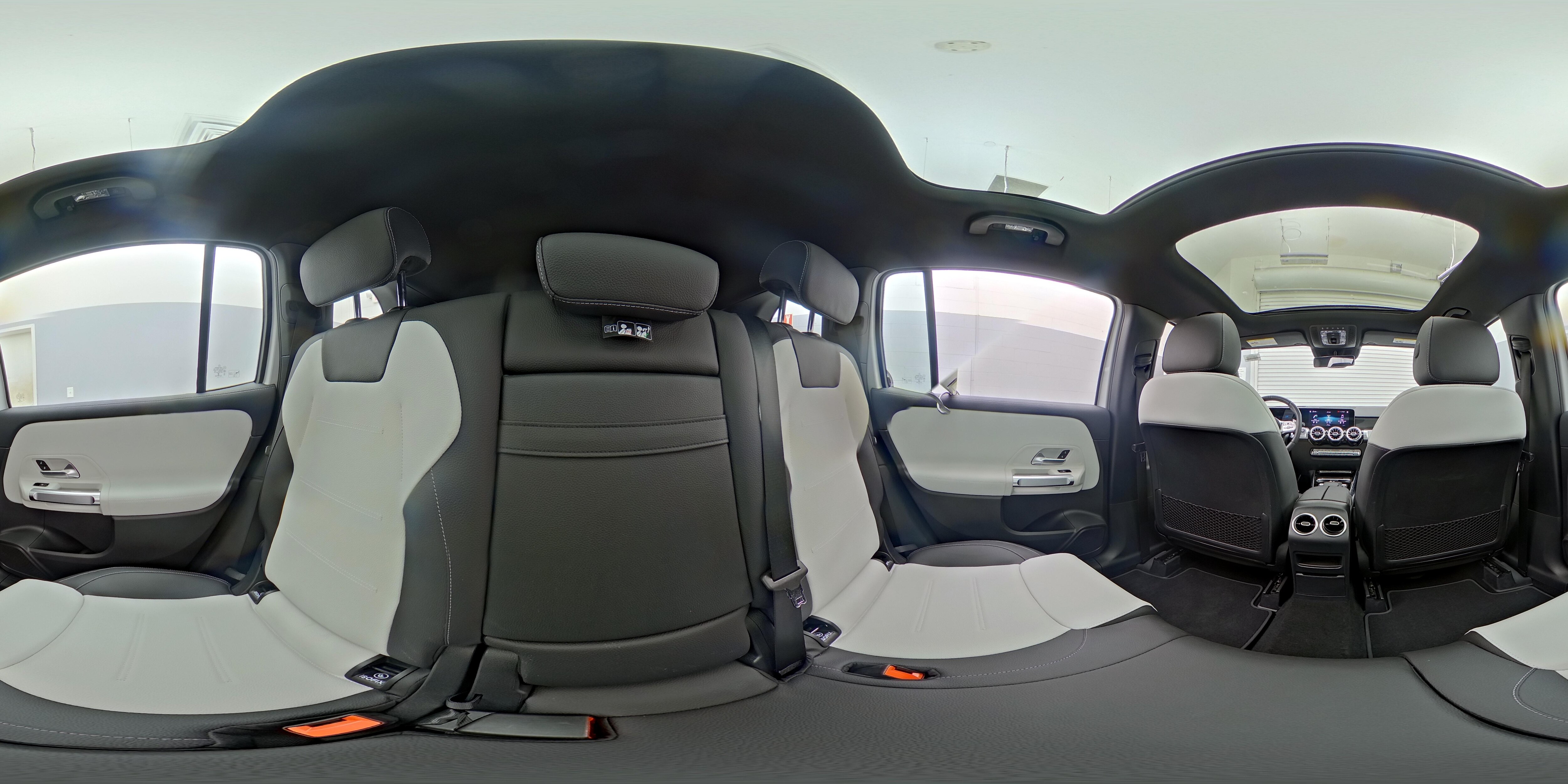 2021 Mercedes-Benz GLB AMG GLB35 - Photo 26
