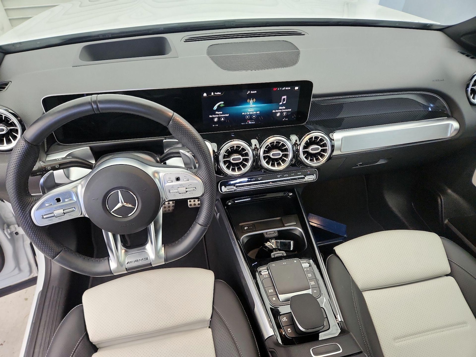 2021 Mercedes-Benz GLB AMG GLB35 - Photo 10