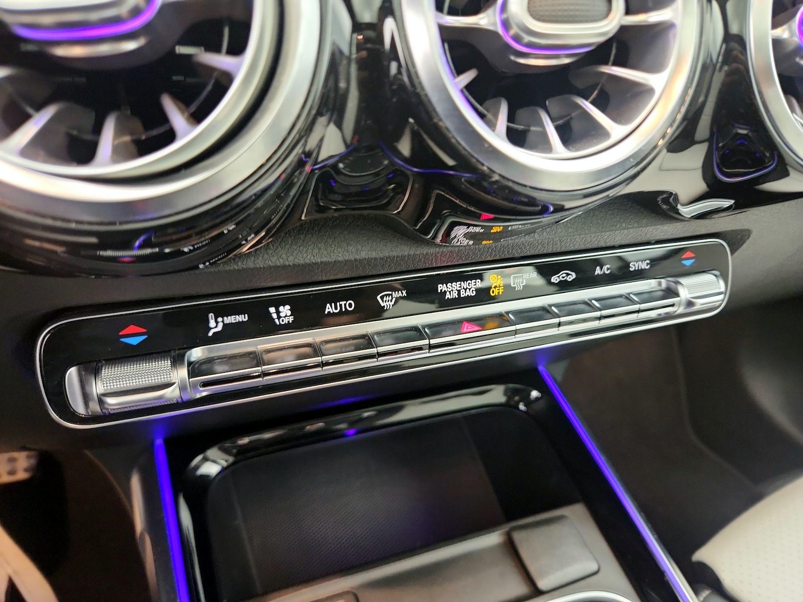 2021 Mercedes-Benz GLB AMG GLB35 - Photo 17