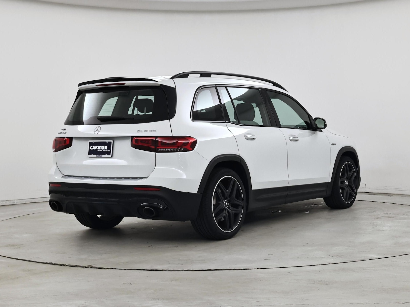 2021 Mercedes-Benz GLB AMG GLB35 - Photo 9