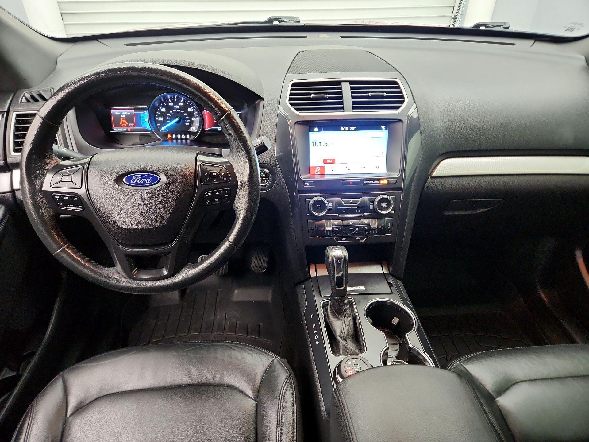 Thumbnail: 2017 Ford Explorer - 9