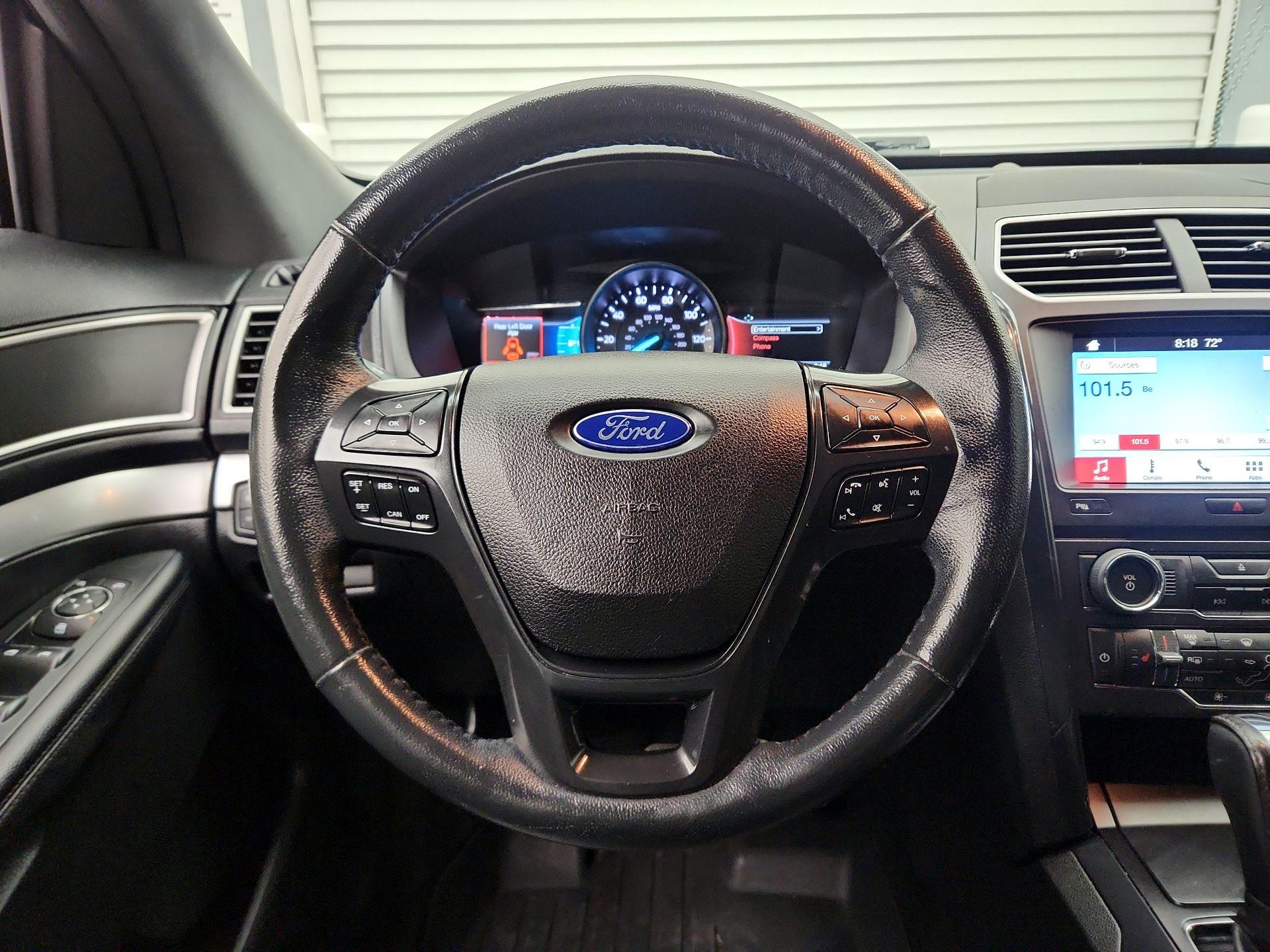 Thumbnail: 2017 Ford Explorer - 10