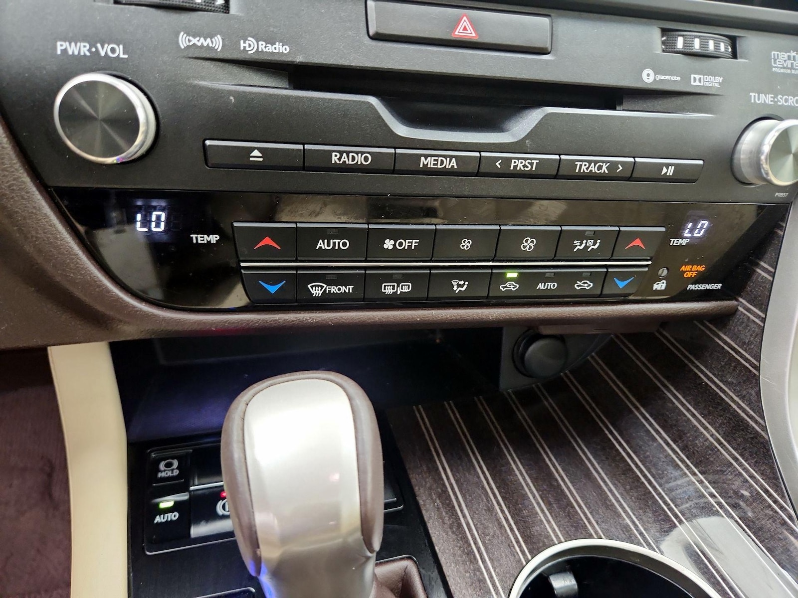 2017 Lexus RX 450h - Photo 18
