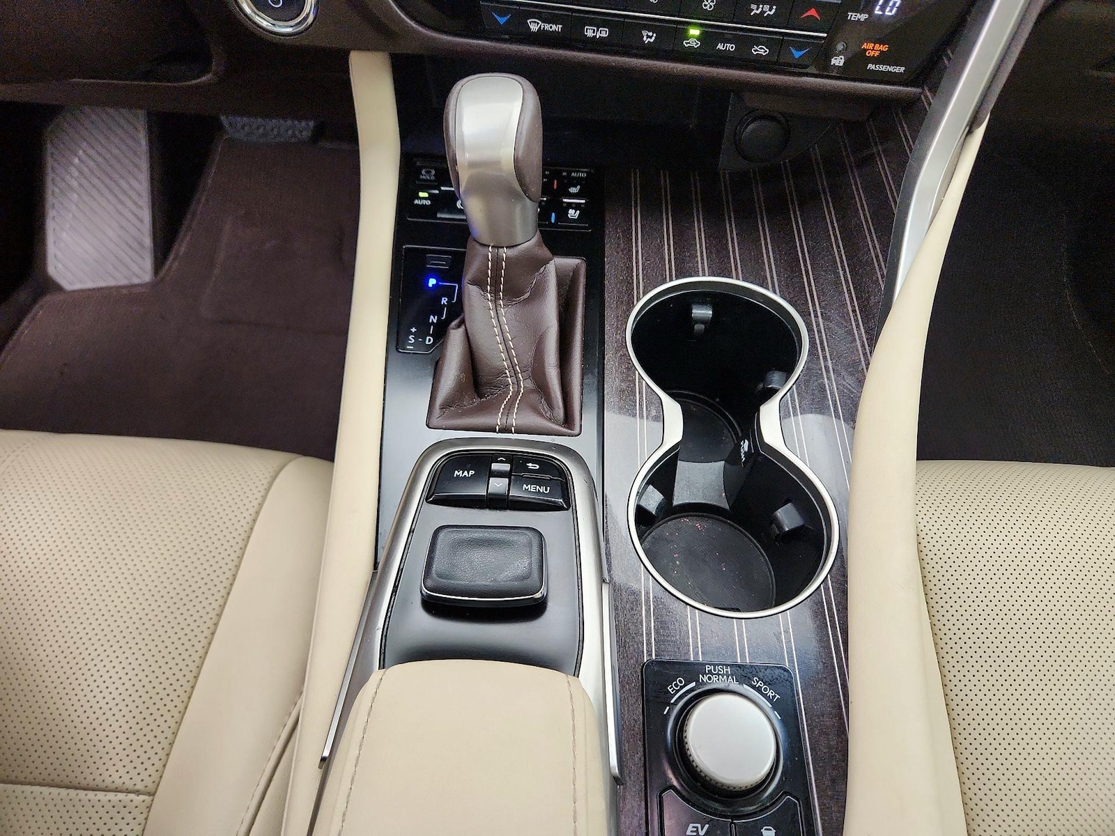 2017 Lexus RX 450h - Photo 19
