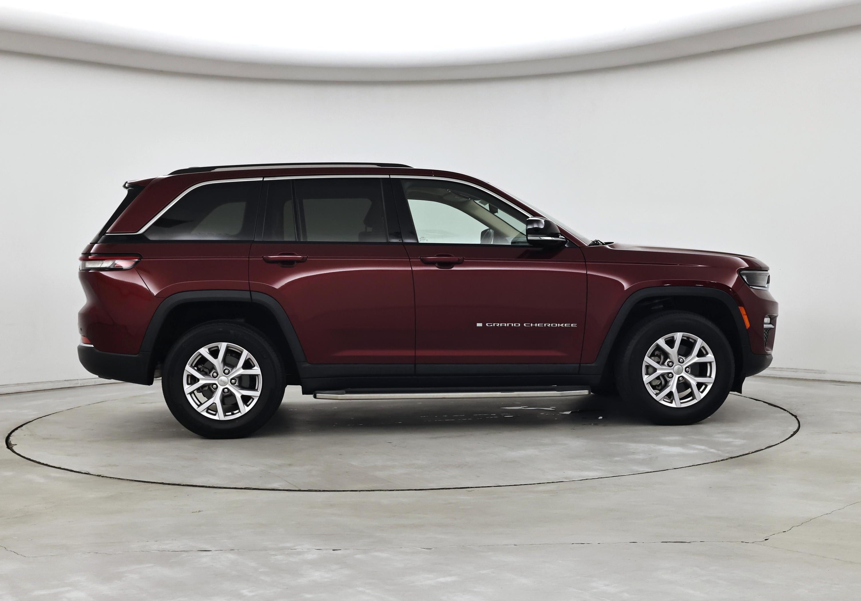 Thumbnail: 2022 Jeep Grand Cherokee - 7