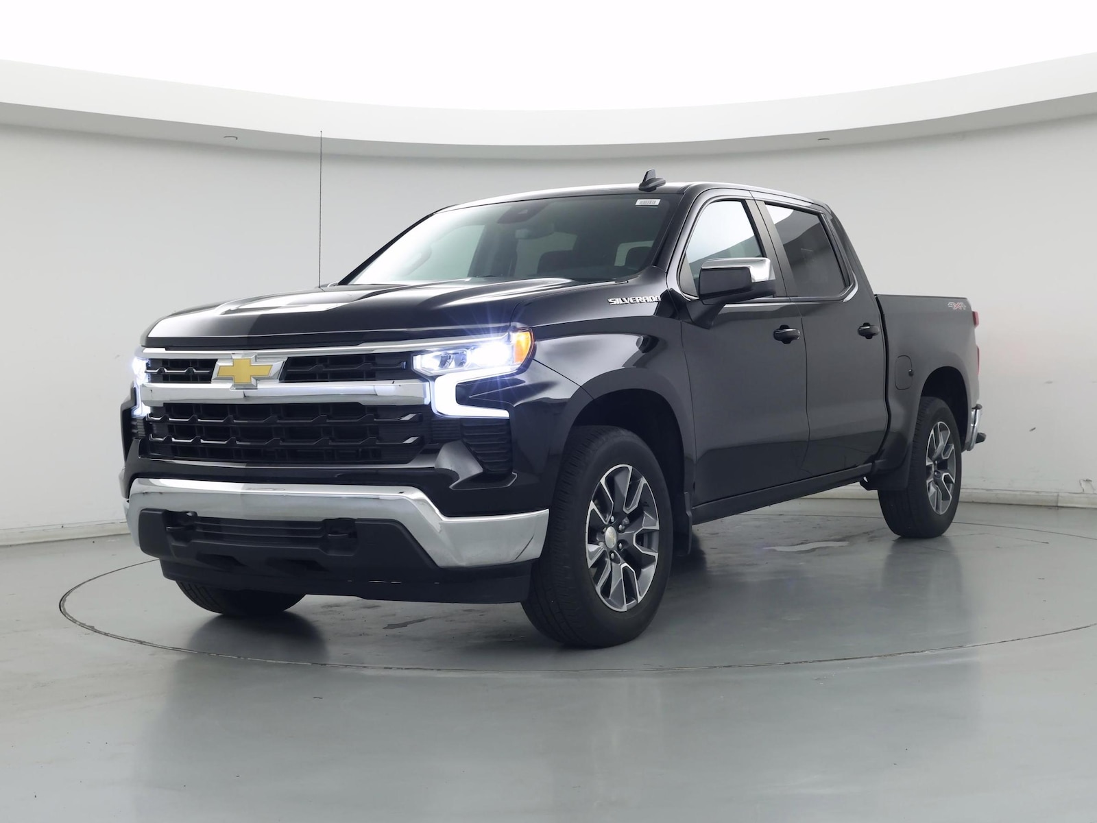 2023 Chevrolet Silverado 1500 LT - Photo 5