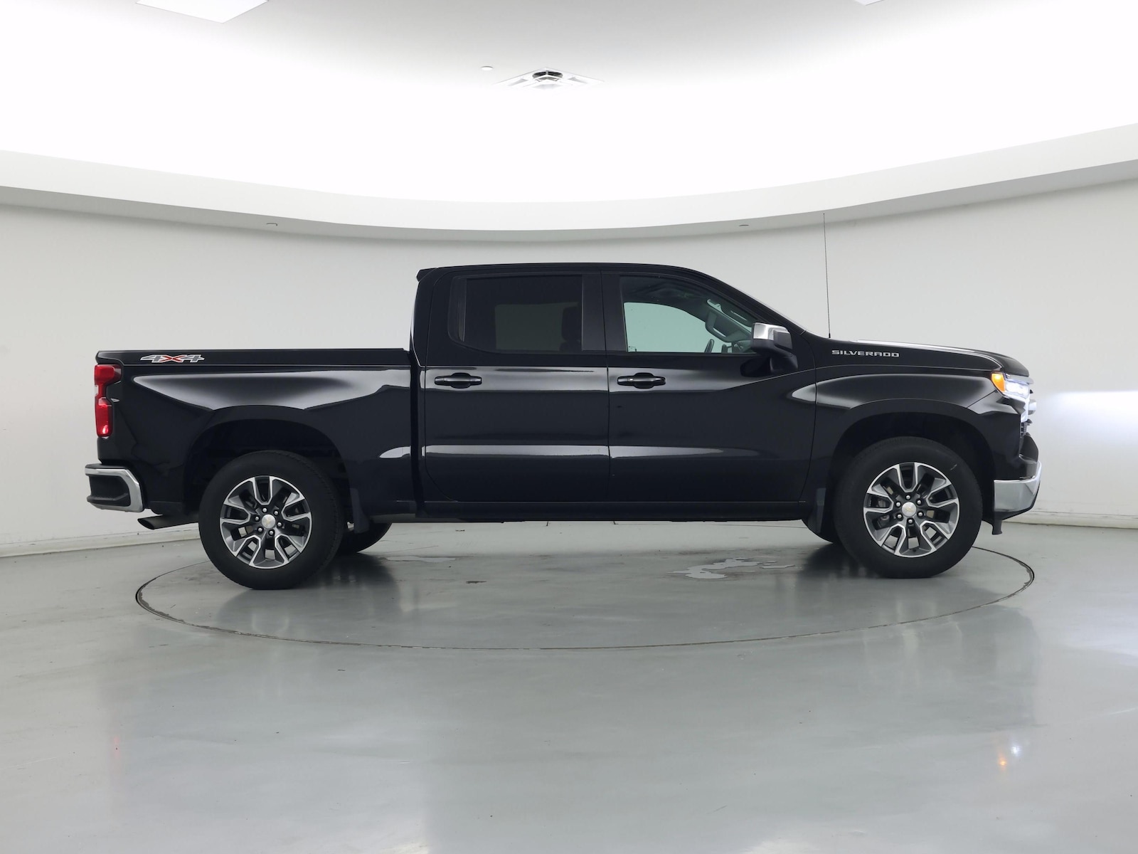 2023 Chevrolet Silverado 1500 LT - Photo 8