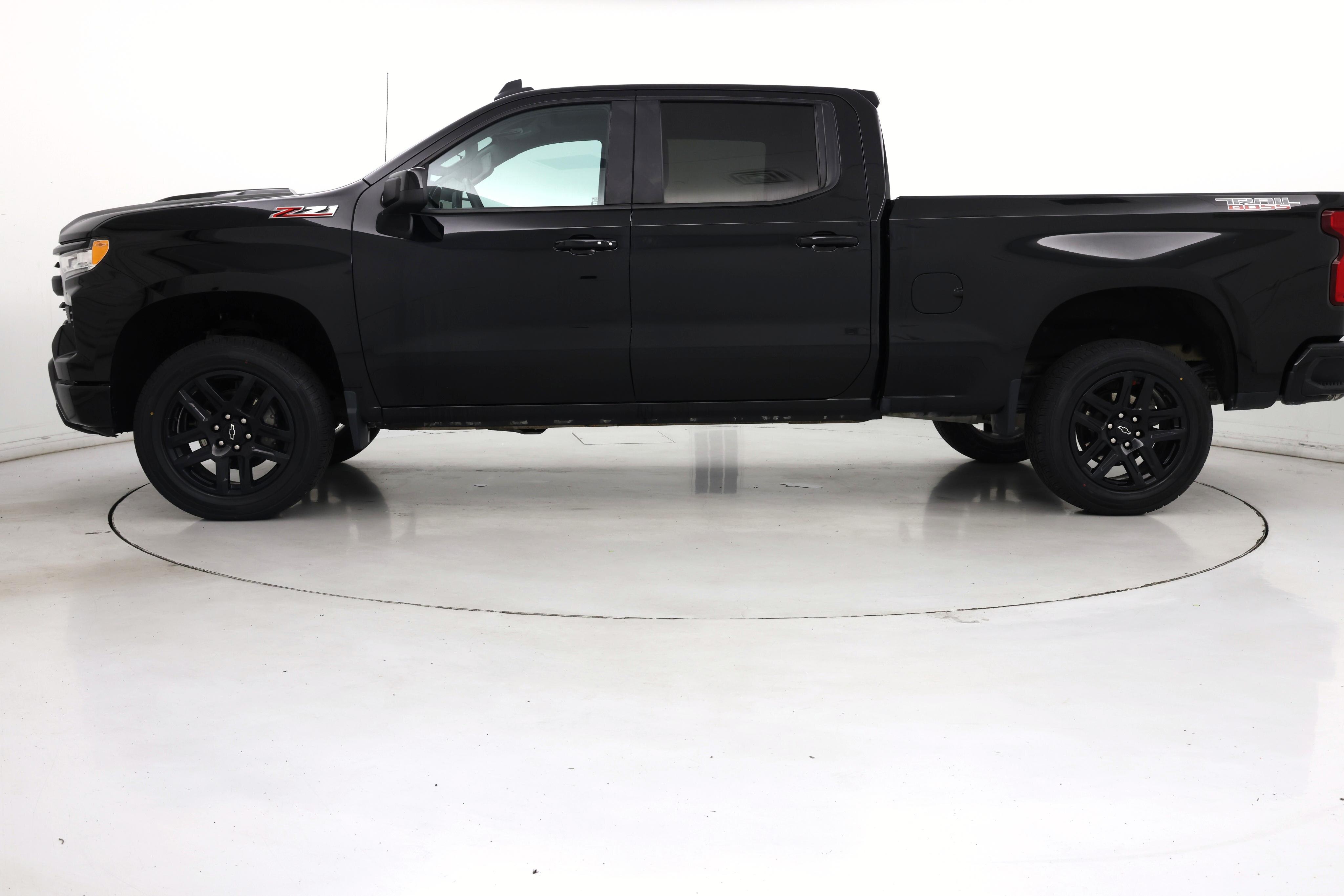 Thumbnail: 2023 Chevrolet Silverado 1500 - 3