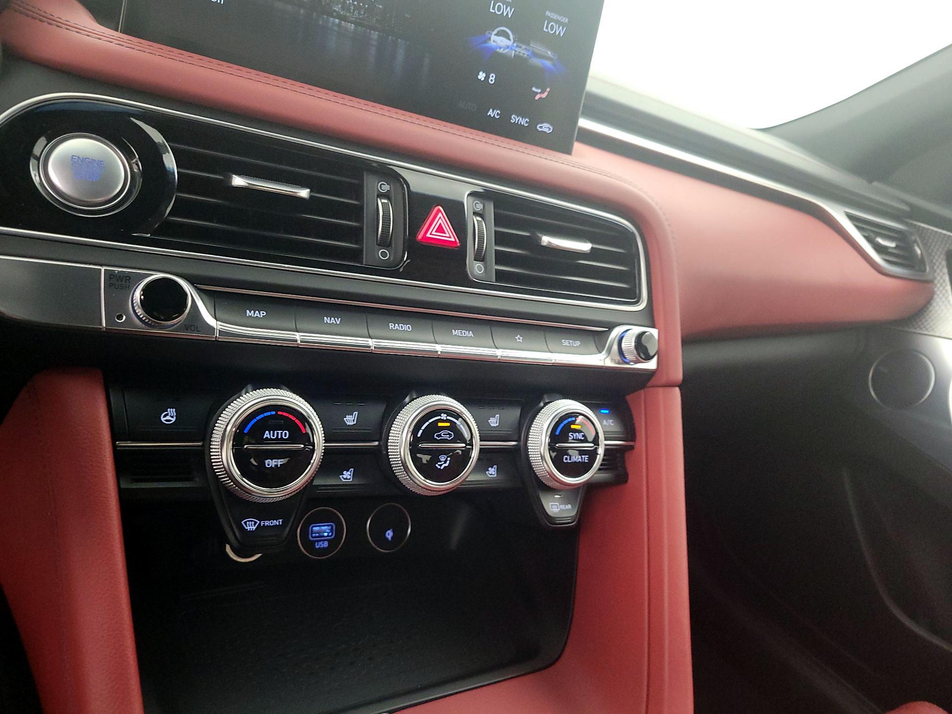 Thumbnail: 2023 Genesis G70 - 17