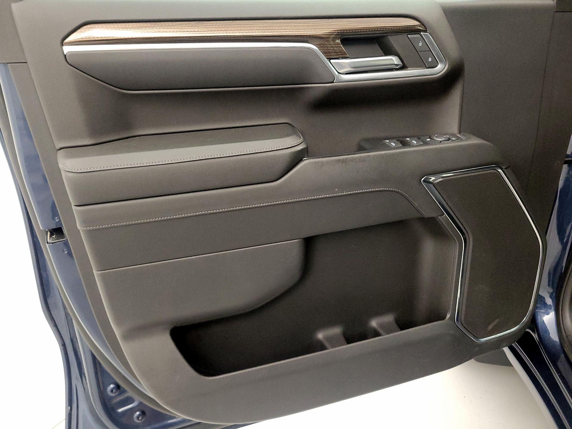 Thumbnail: 2023 Chevrolet Silverado 1500 - 12