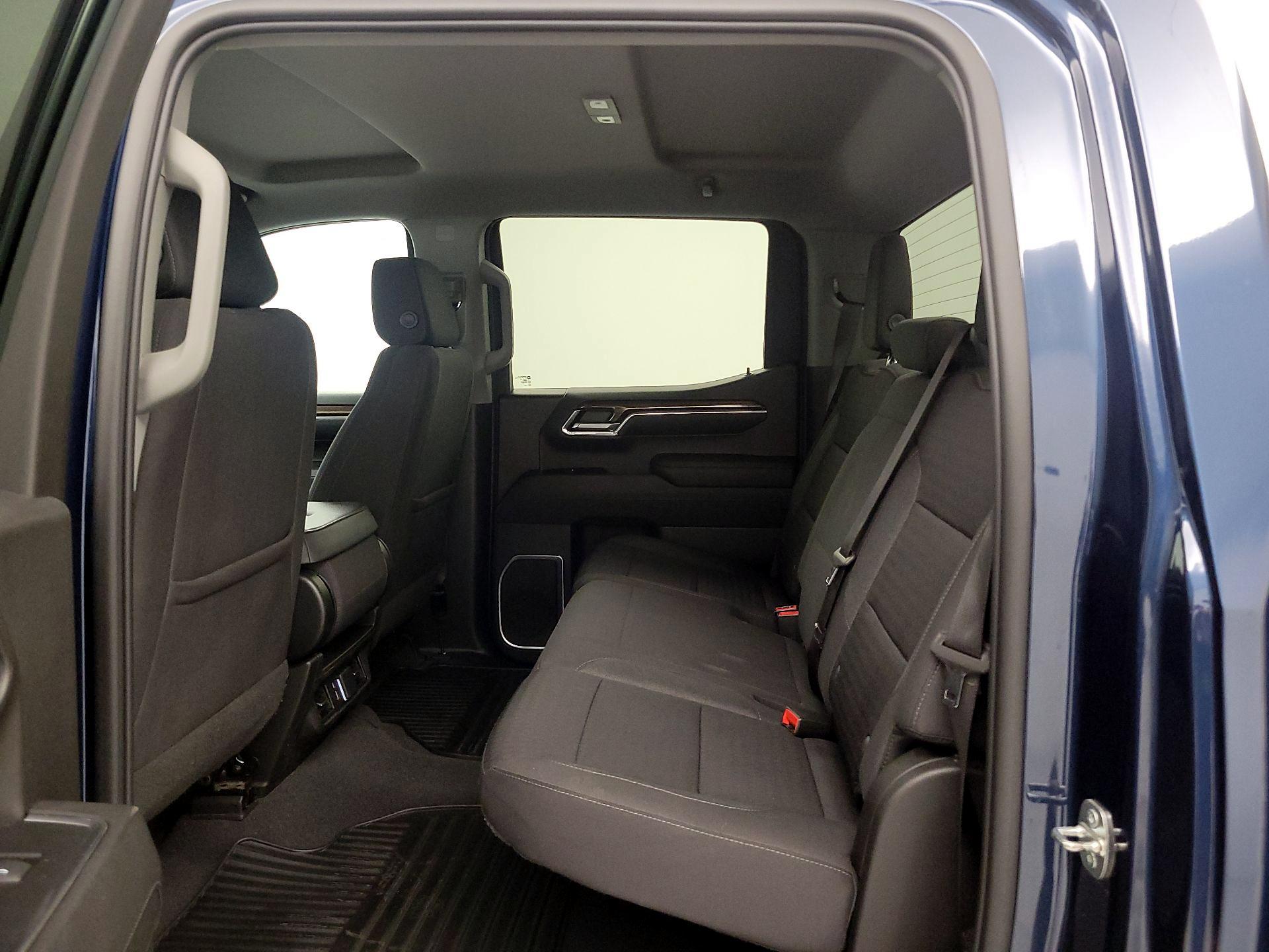 Thumbnail: 2023 Chevrolet Silverado 1500 - 19
