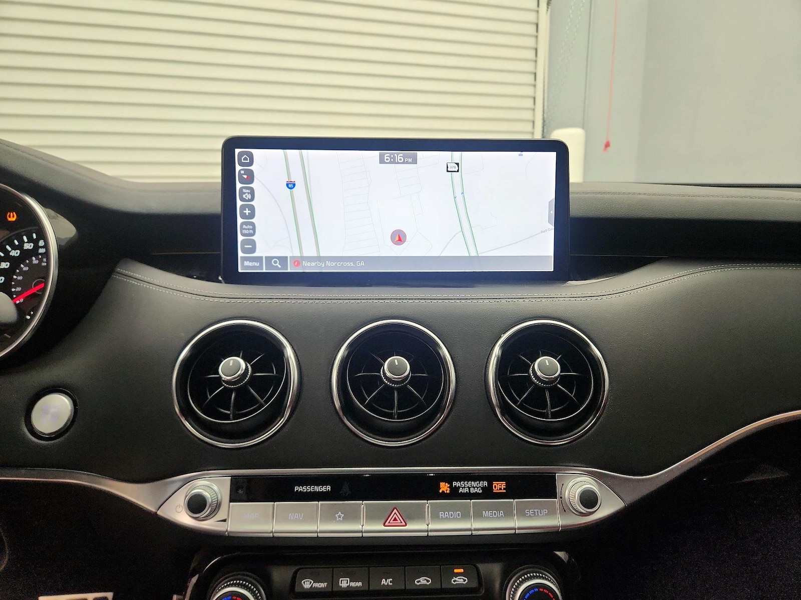 2023 Kia Stinger GT2 - Photo 15