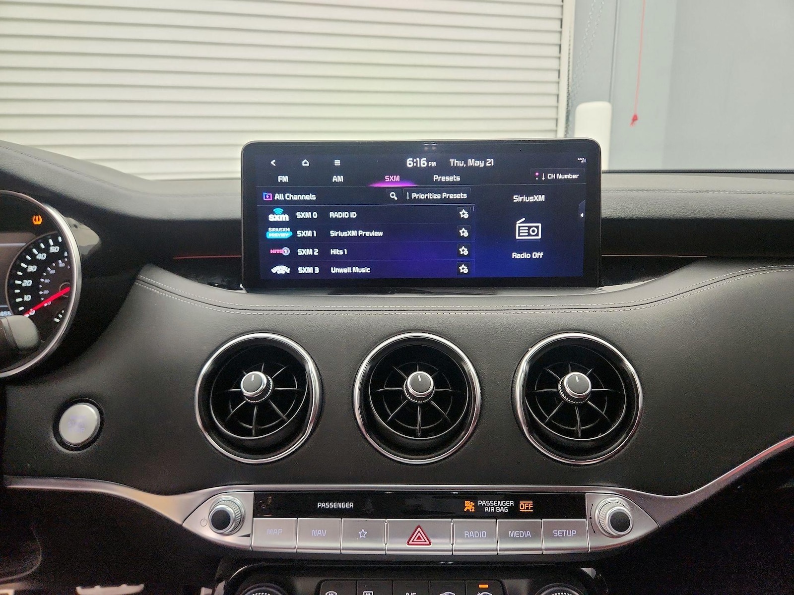 2023 Kia Stinger GT2 - Photo 17
