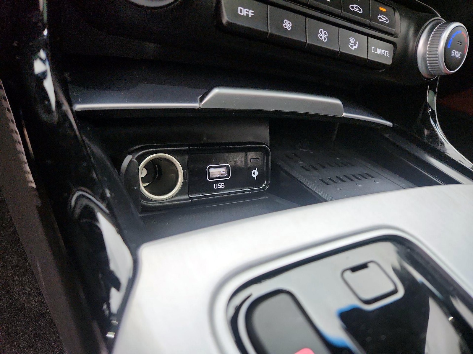 2023 Kia Stinger GT2 - Photo 20
