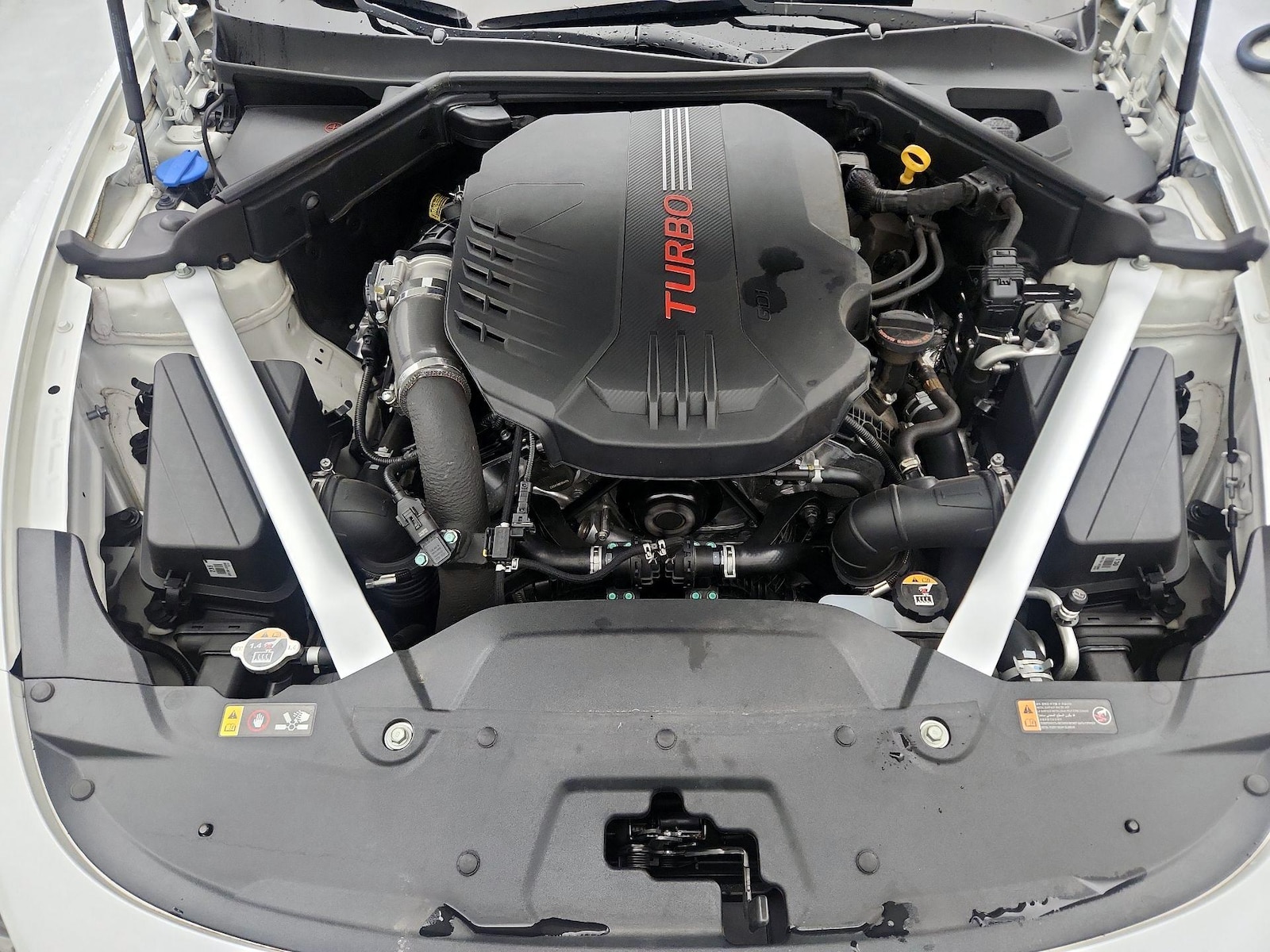 2023 Kia Stinger GT2 - Photo 24