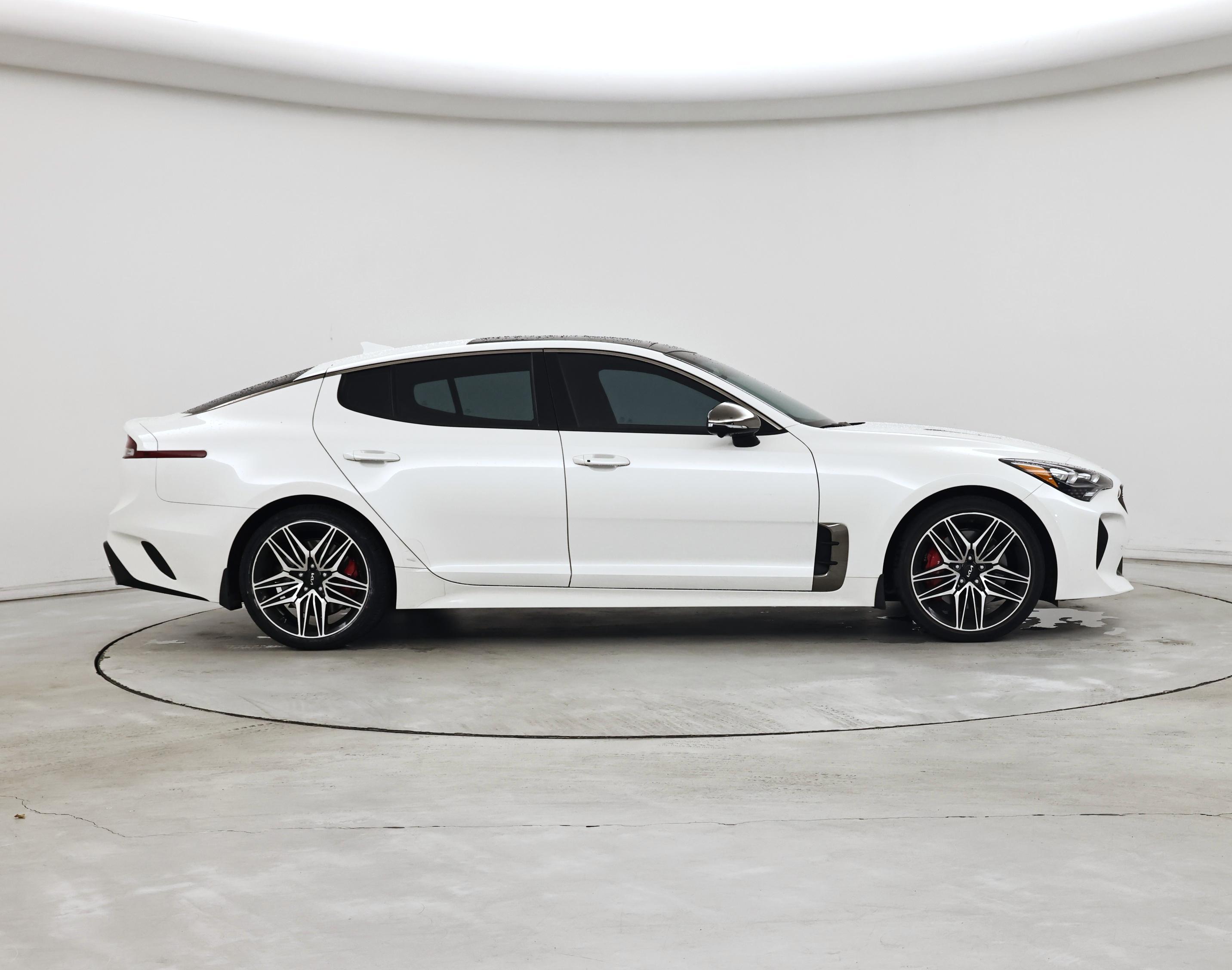 Thumbnail: 2023 Kia Stinger - 7