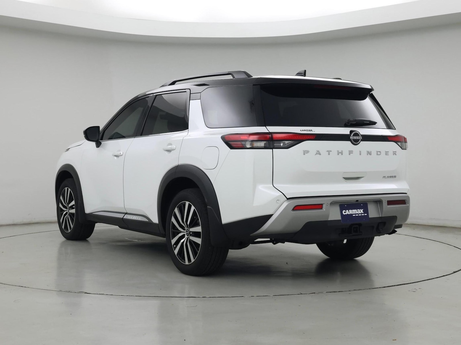 2025 Nissan Pathfinder Platinum - Photo 3