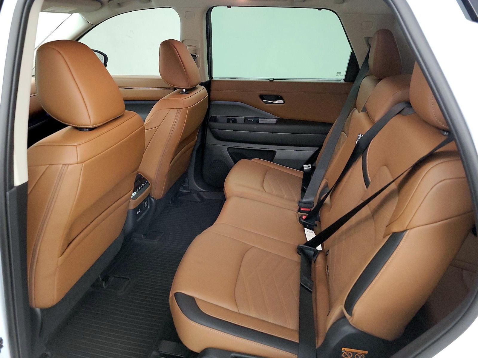 2025 Nissan Pathfinder Platinum - Photo 22