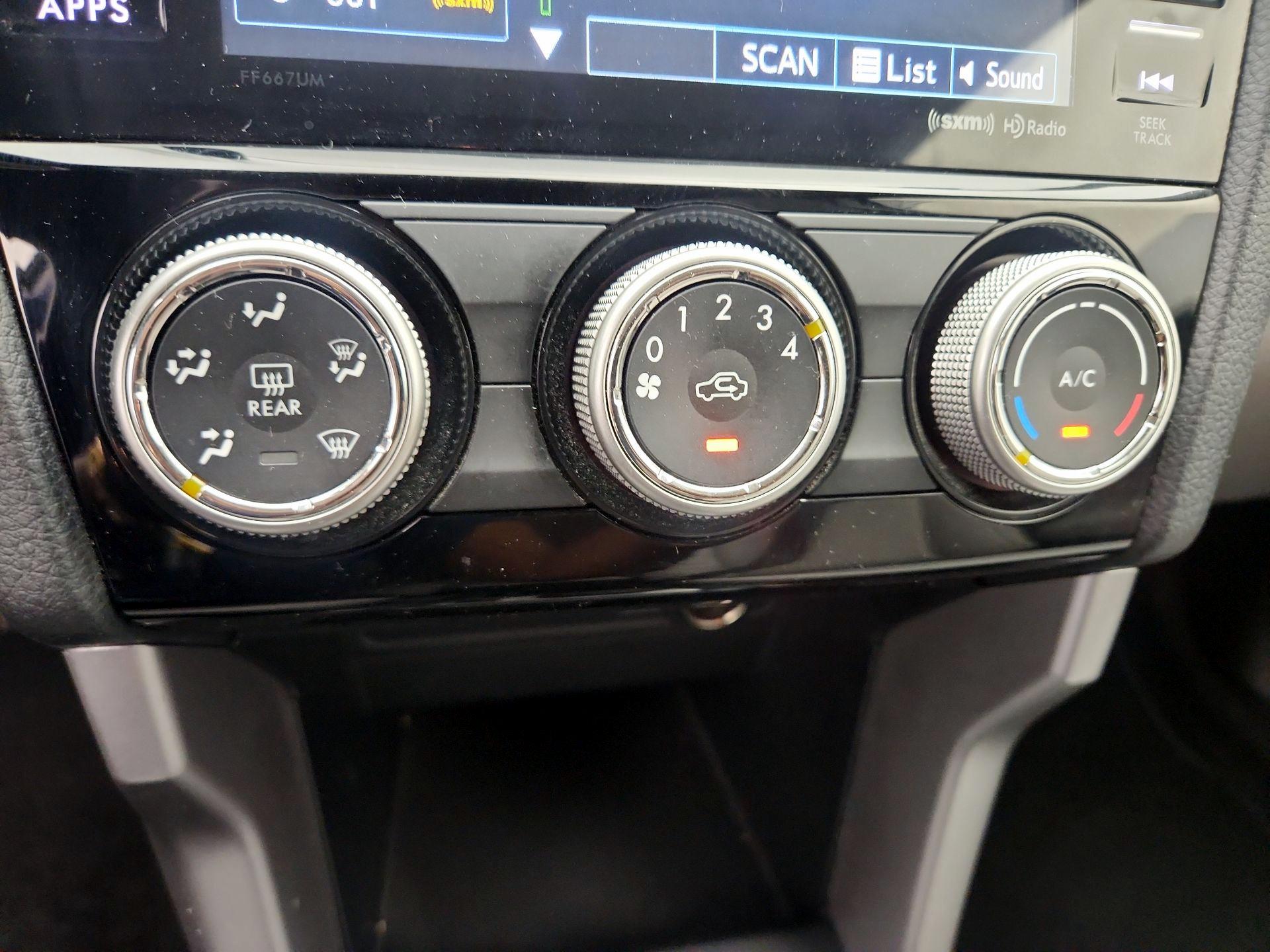 Thumbnail: 2016 Subaru Forester - 16