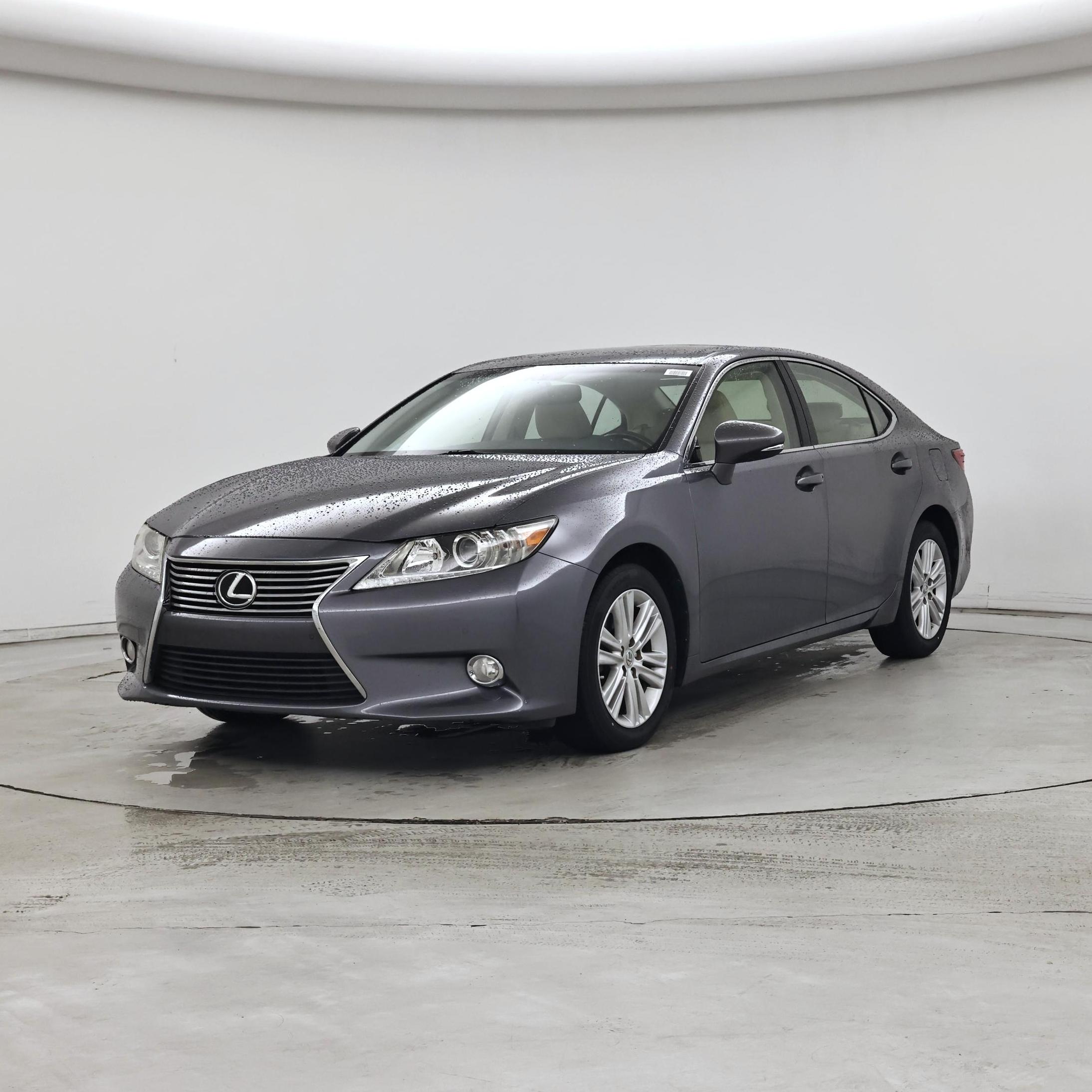 Thumbnail: 2015 Lexus ES - 4