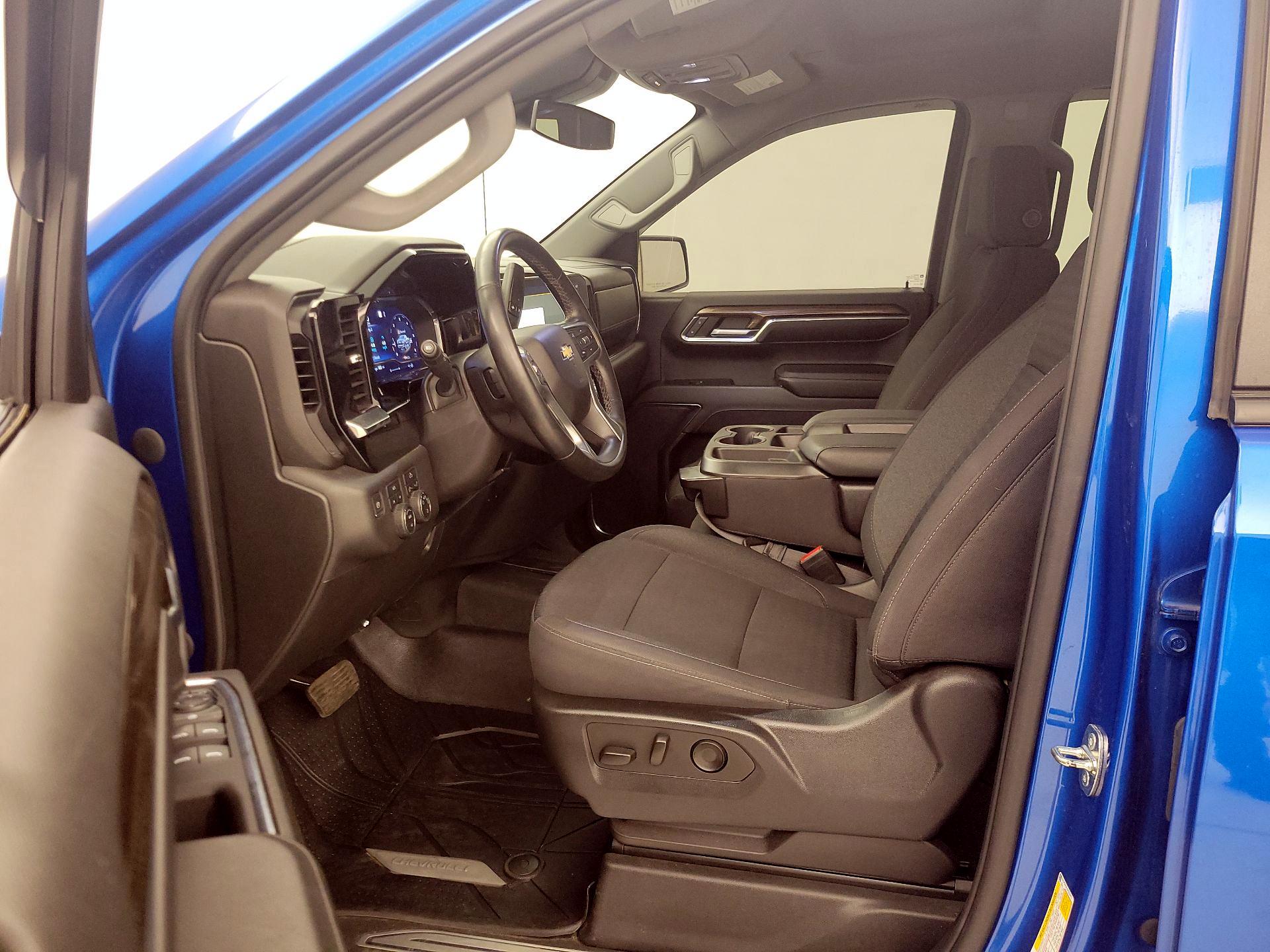 Thumbnail: 2023 Chevrolet Silverado 1500 - 11