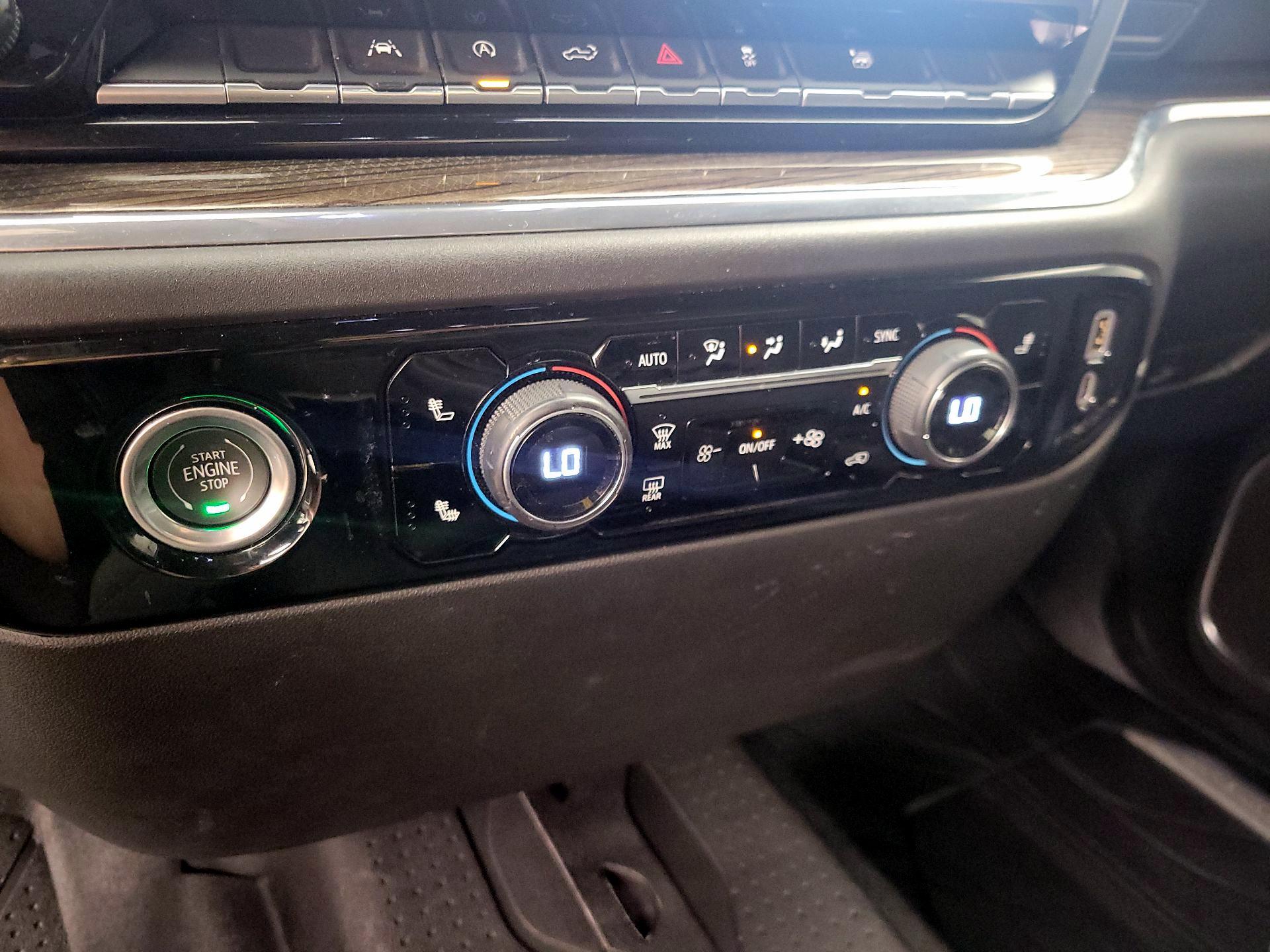 Thumbnail: 2023 Chevrolet Silverado 1500 - 16