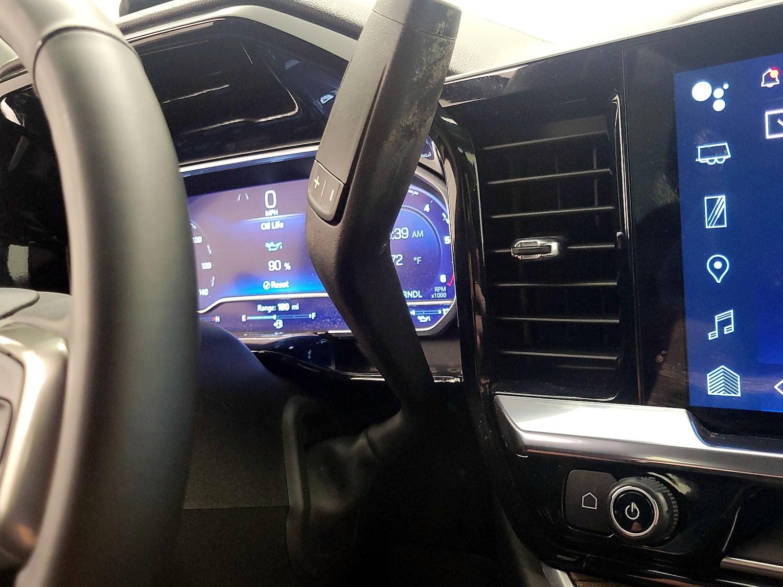 2023 Chevrolet Silverado 1500 LT - Photo 18
