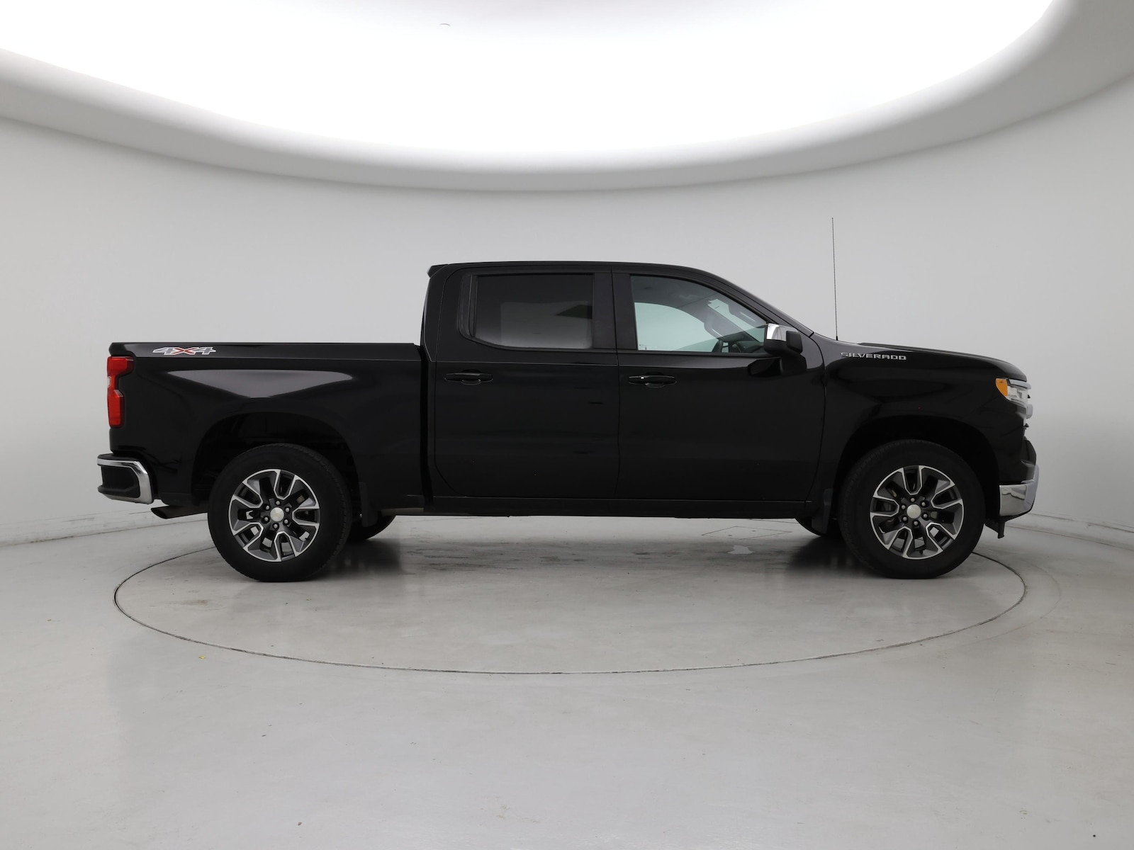 2023 Chevrolet Silverado 1500 LT - Photo 8