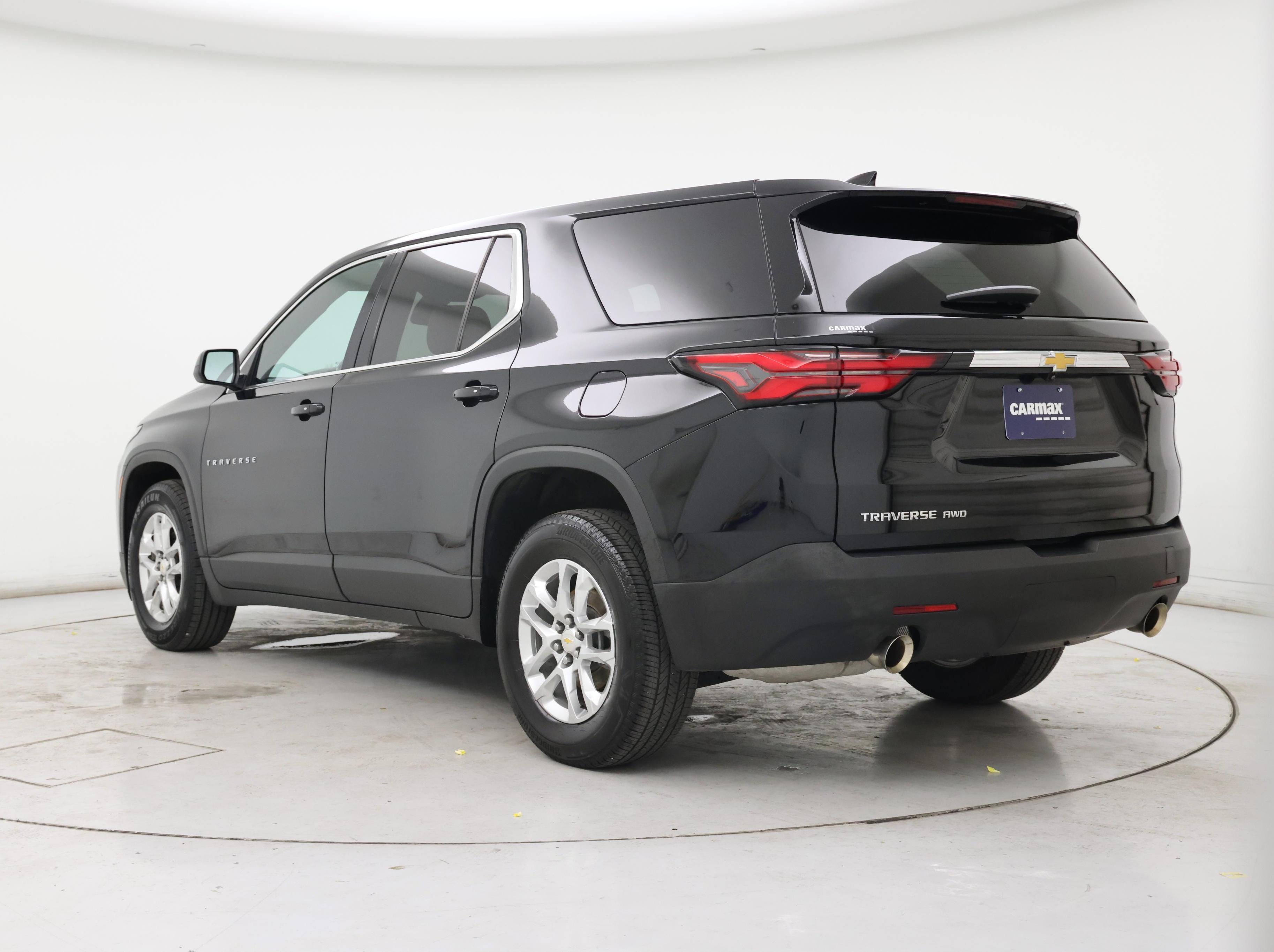 Thumbnail: 2023 Chevrolet Traverse - 2