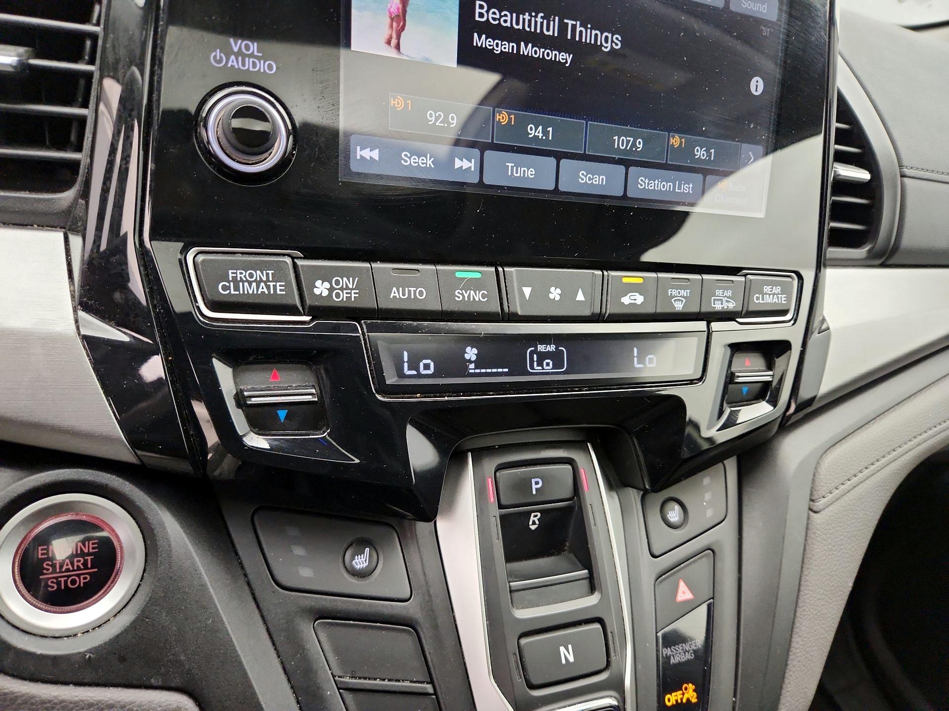 Thumbnail: 2019 Honda Odyssey - 17