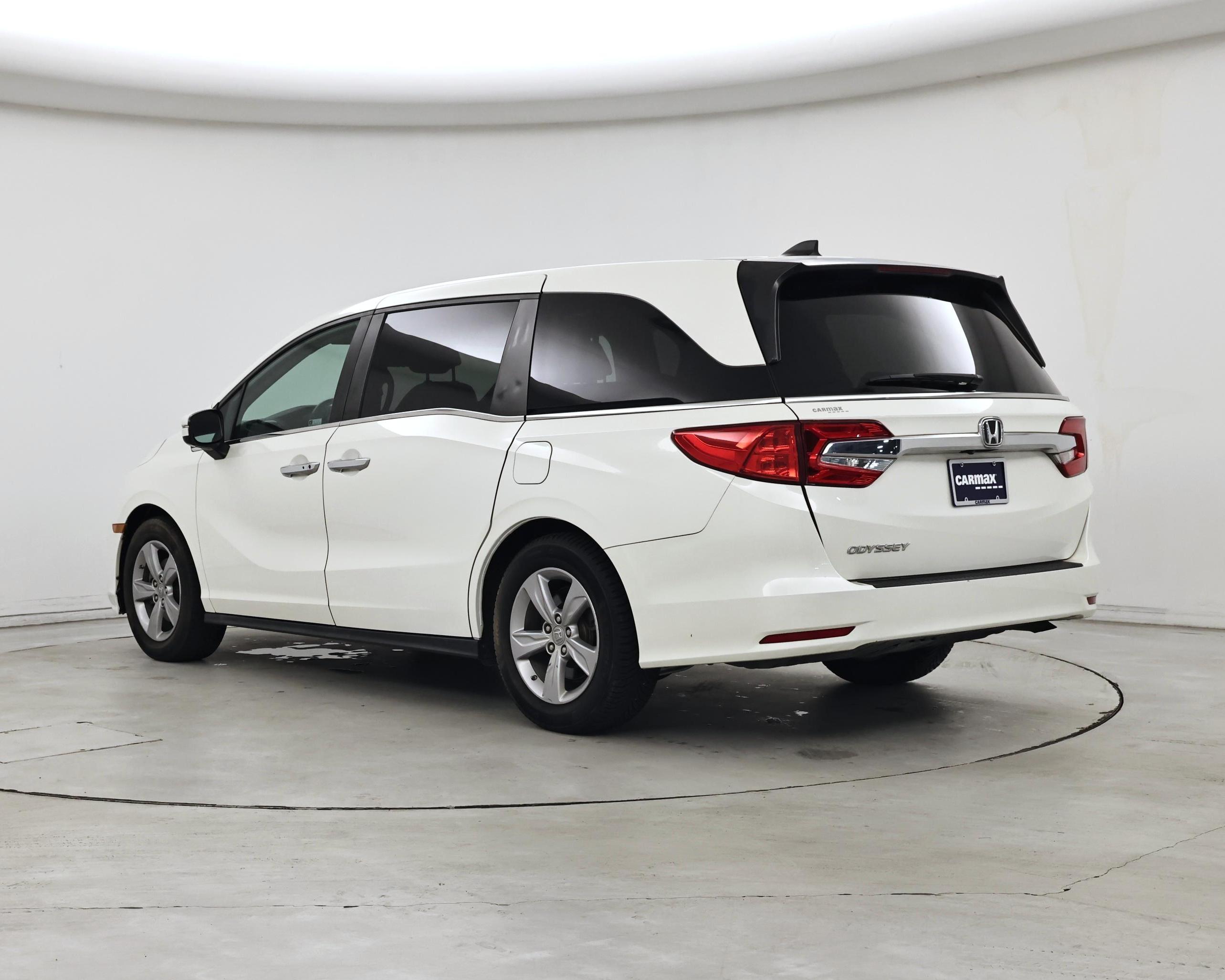 Thumbnail: 2019 Honda Odyssey - 2