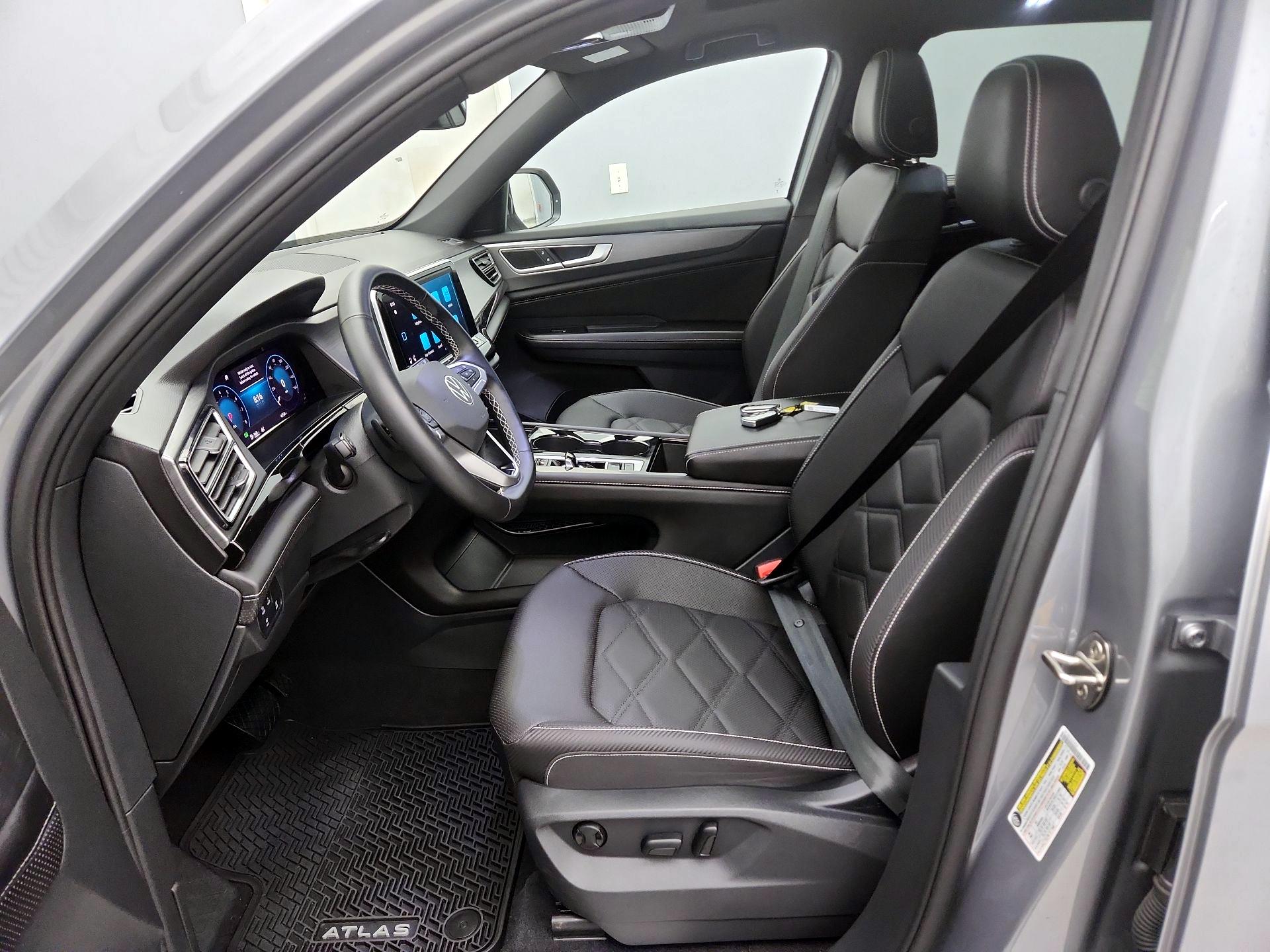 Thumbnail: 2025 Volkswagen Atlas - 11