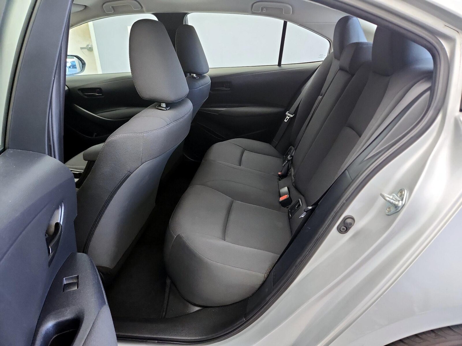 2023 Toyota Corolla LE - Photo 20