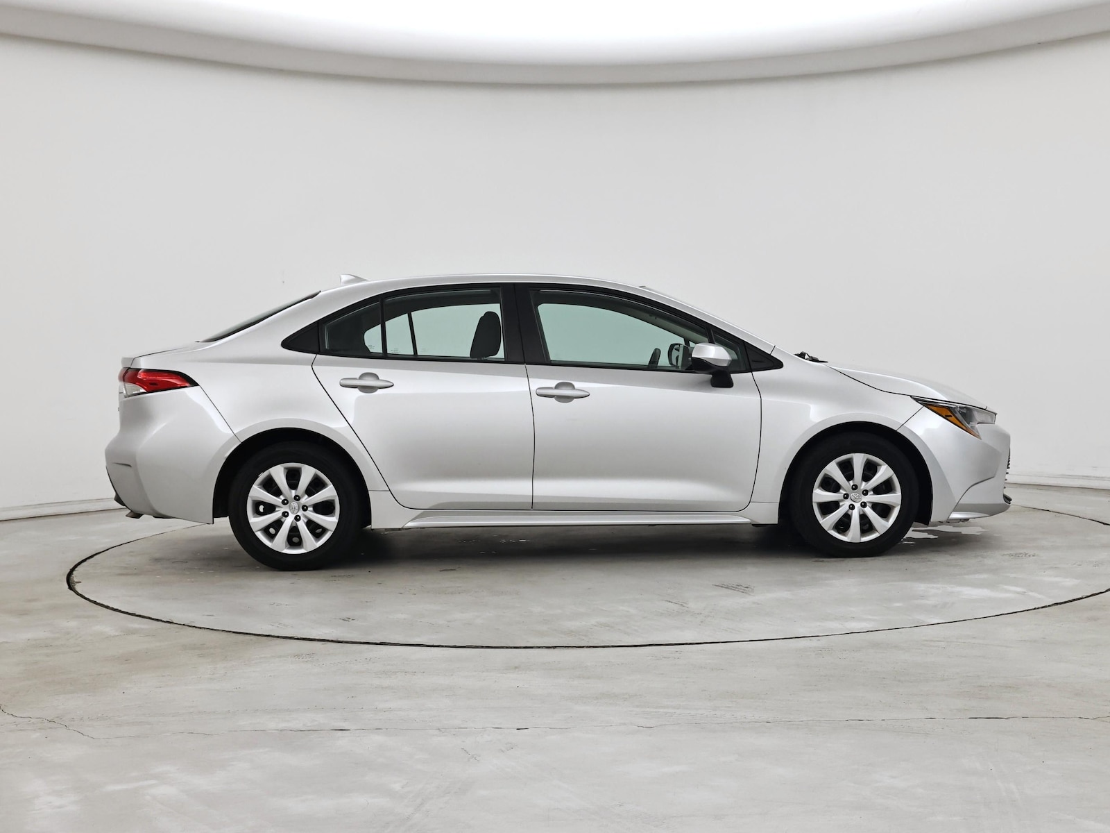 2023 Toyota Corolla LE - Photo 8