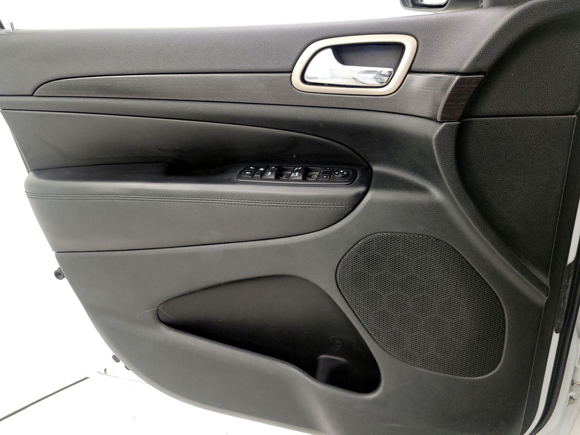 Thumbnail: 2014 Jeep Grand Cherokee - 12