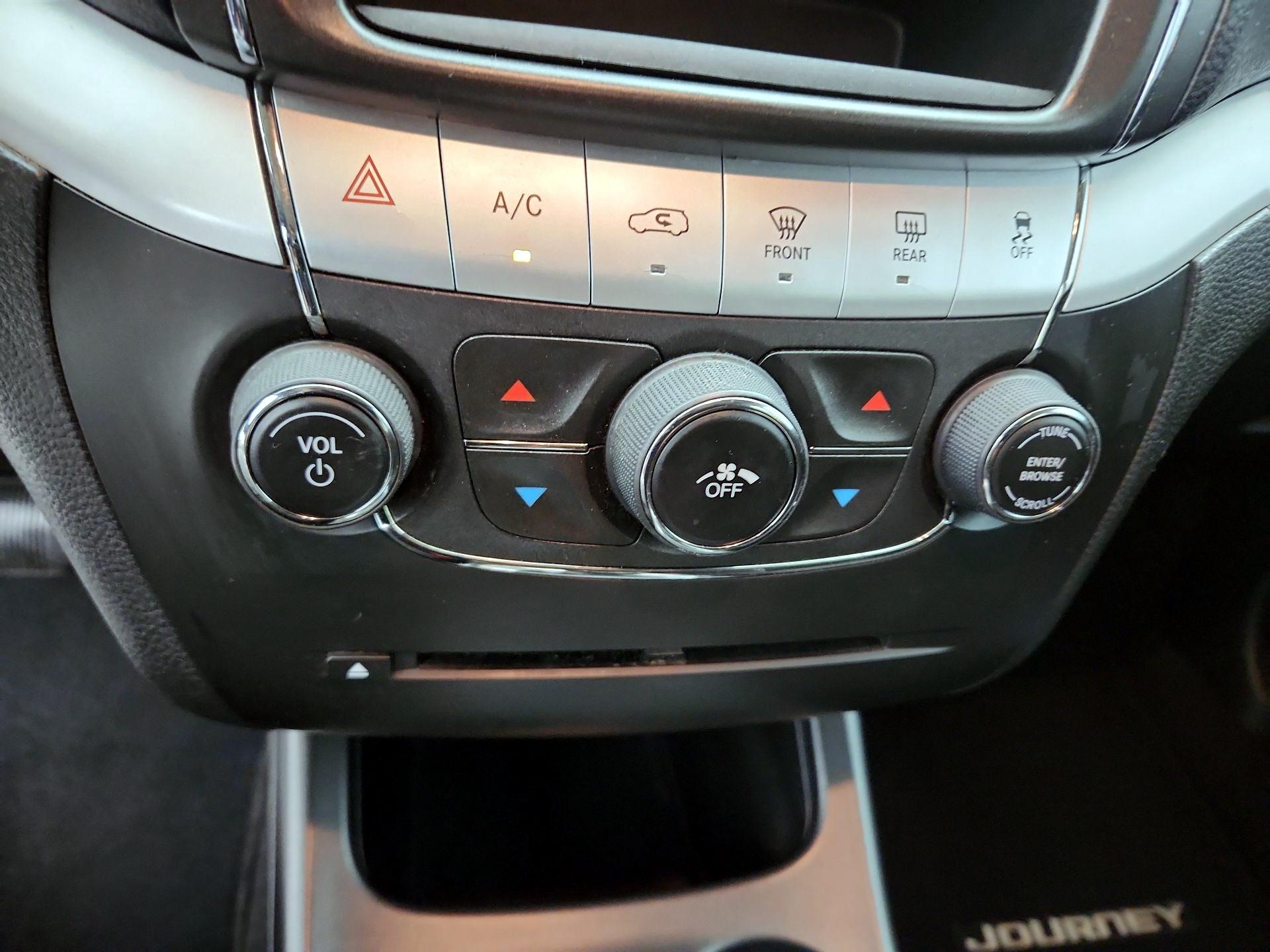 Thumbnail: 2016 Dodge Journey - 15